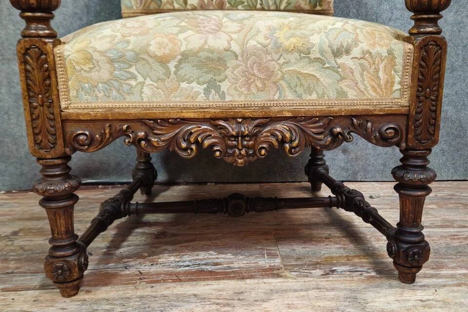 Antique walnut armchair – Renaissance / Henry II style – H 111 cm