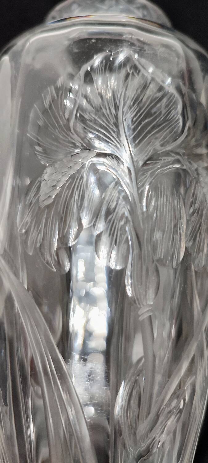 Par de jarrones "Art Nouveau" de cristal tallado. España, 1930s.