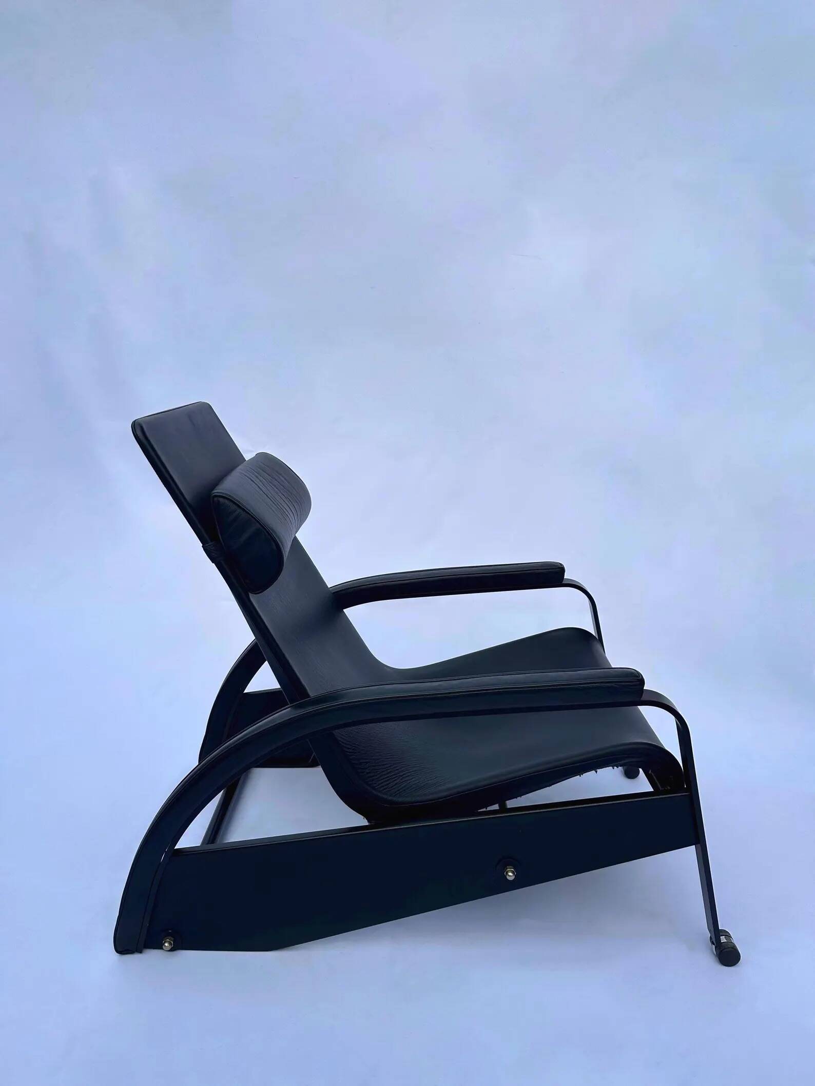 Grand Repos Lounge Chair – Jean Prouvé for Tecta, Vintage Design (1980s)