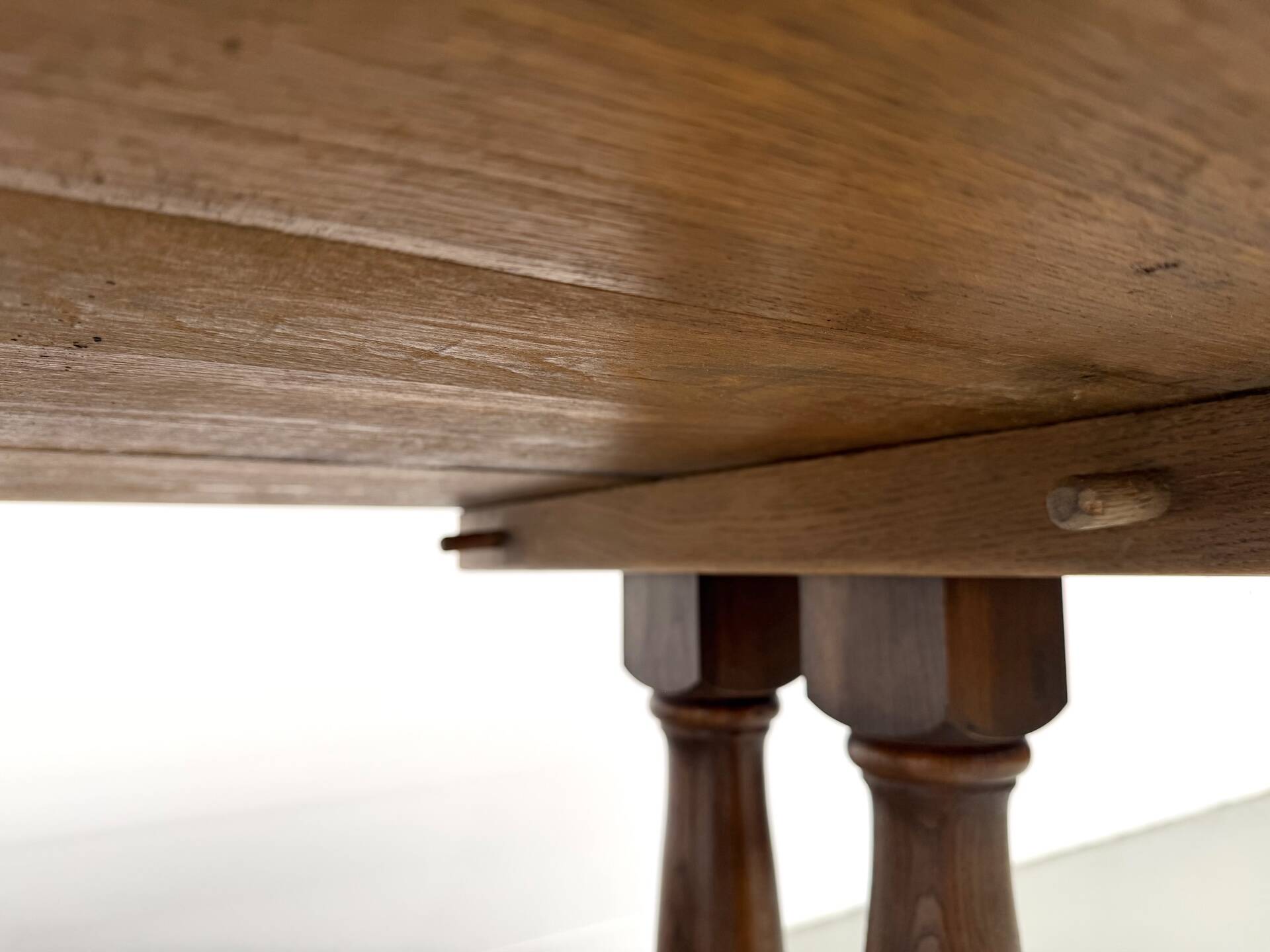 Table de ferme bourgeoise en chêne, années 50