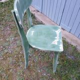 Chaise de bistrot ancienne