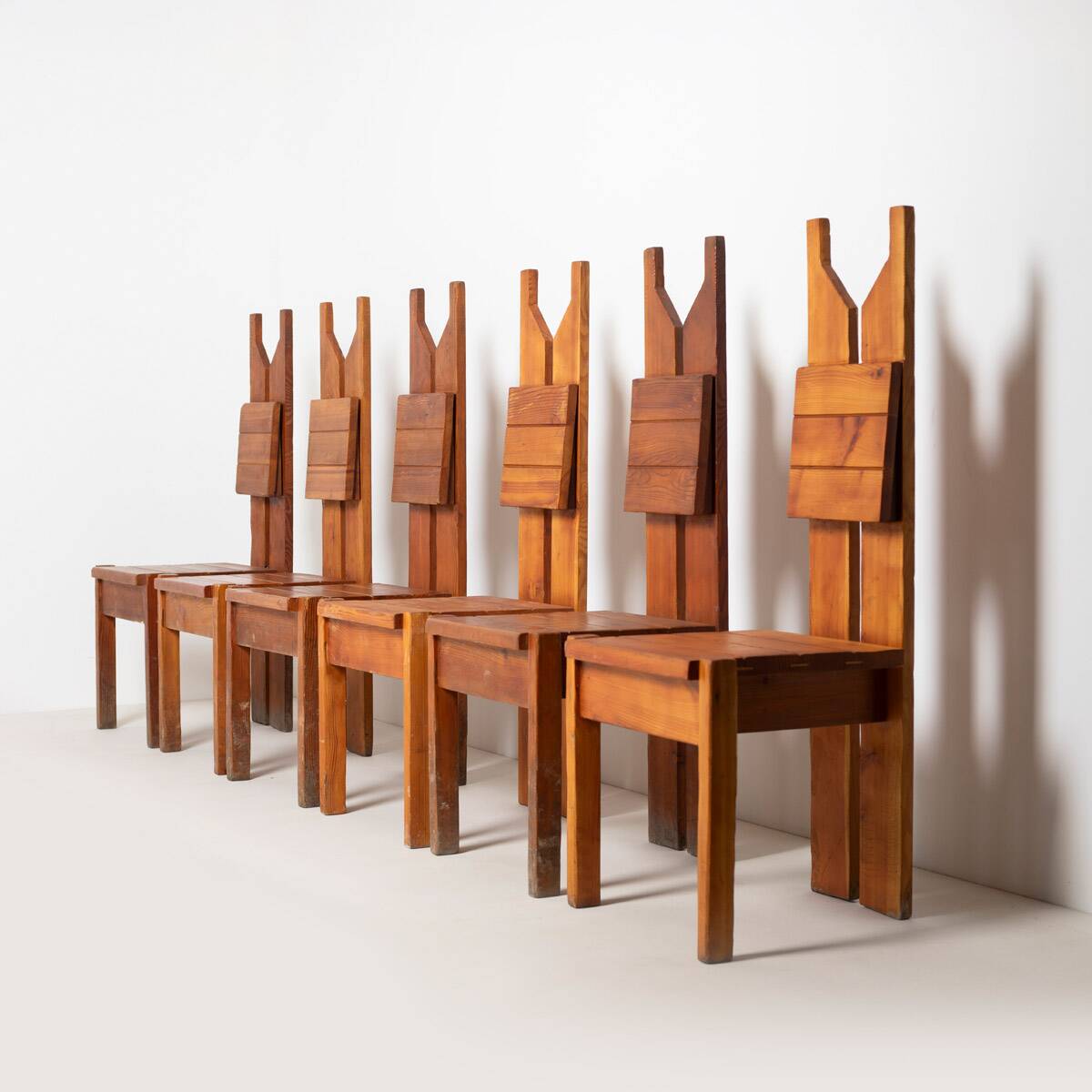 Unique architect designed brutalist set of 6 dining chairs in pine, Czechos