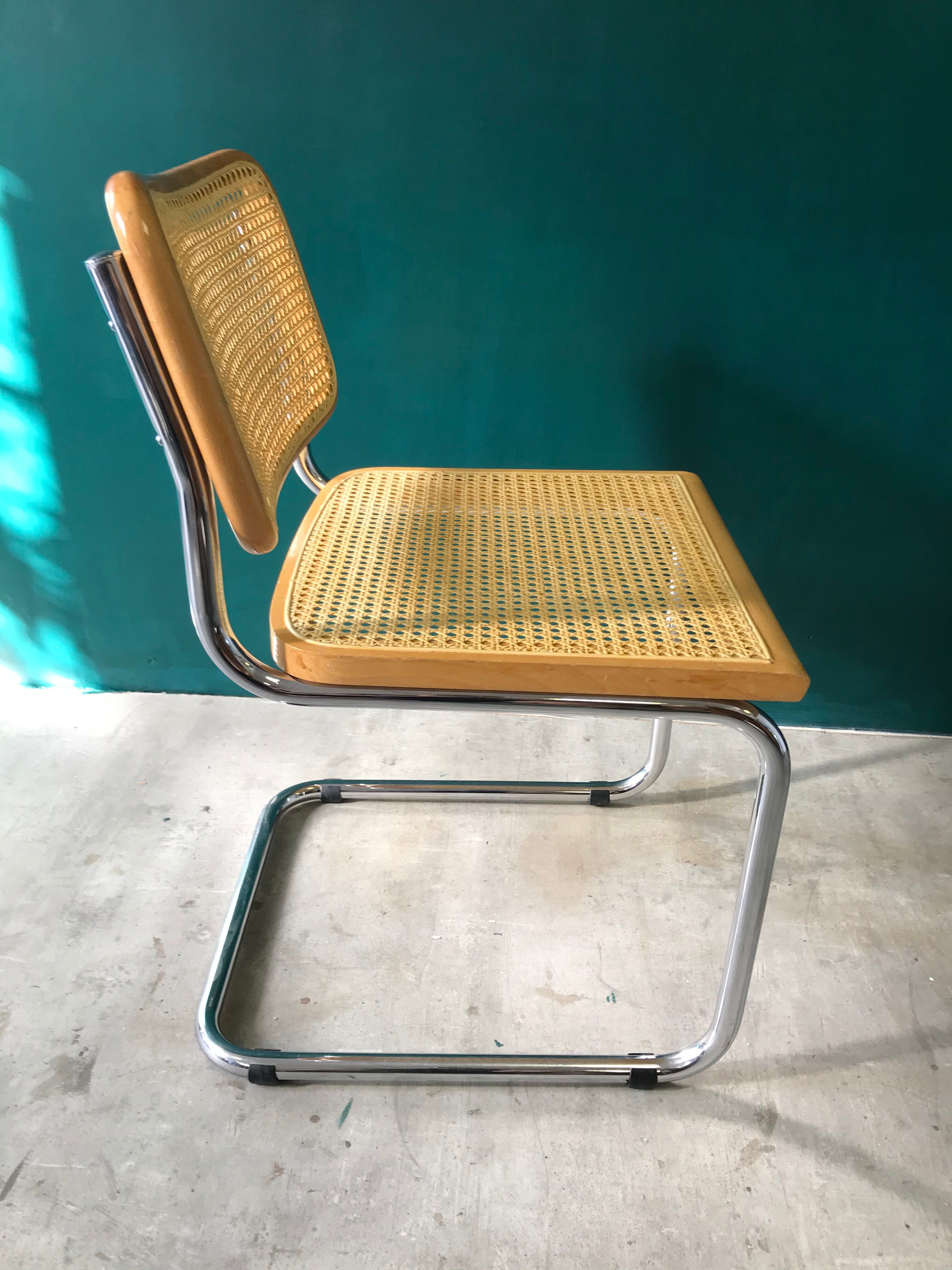 Vintage B32 beech chair