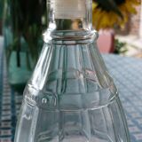Ancienne carafe en verre