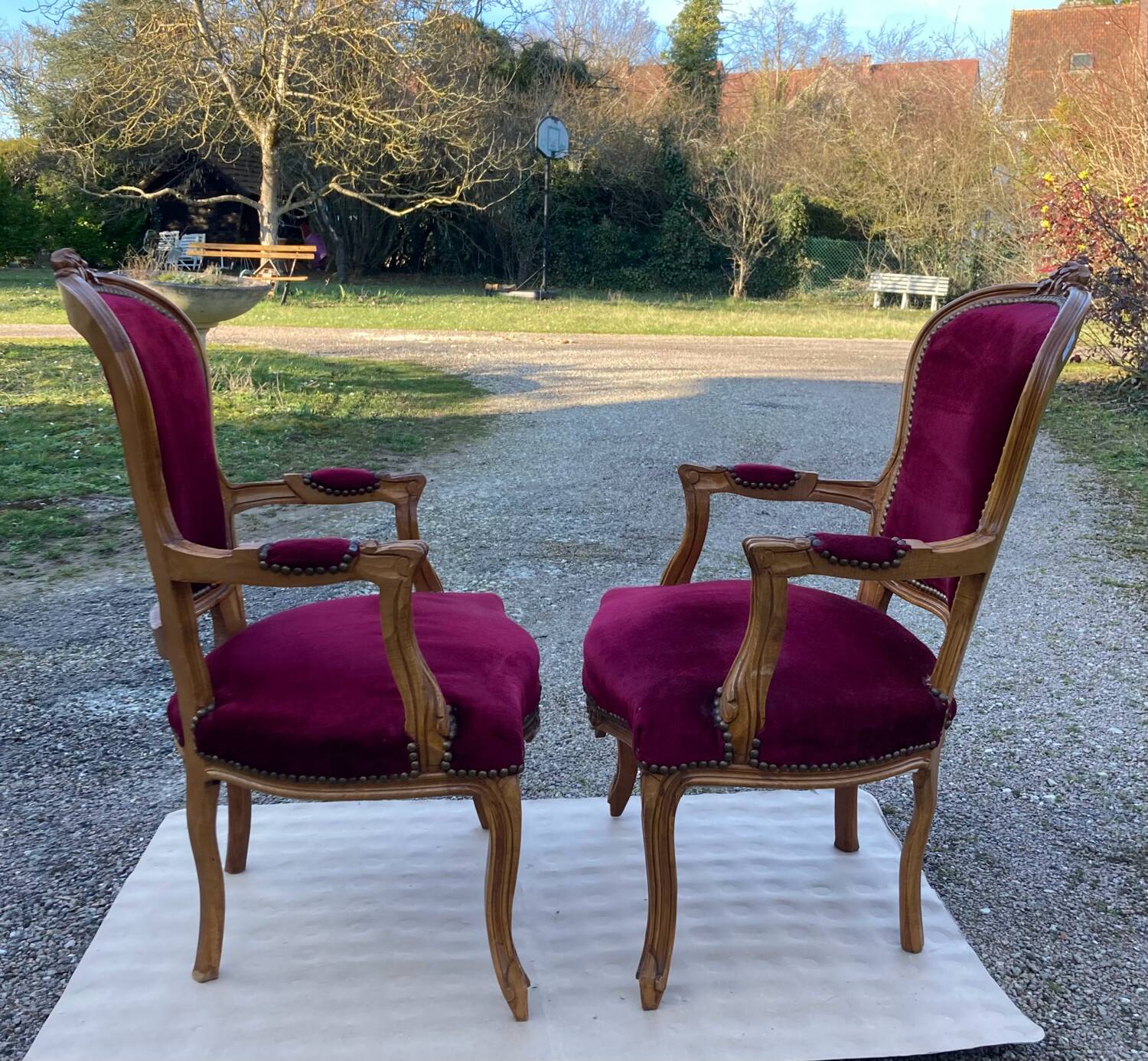 Louis XV armchairs in solid wood, 20th century