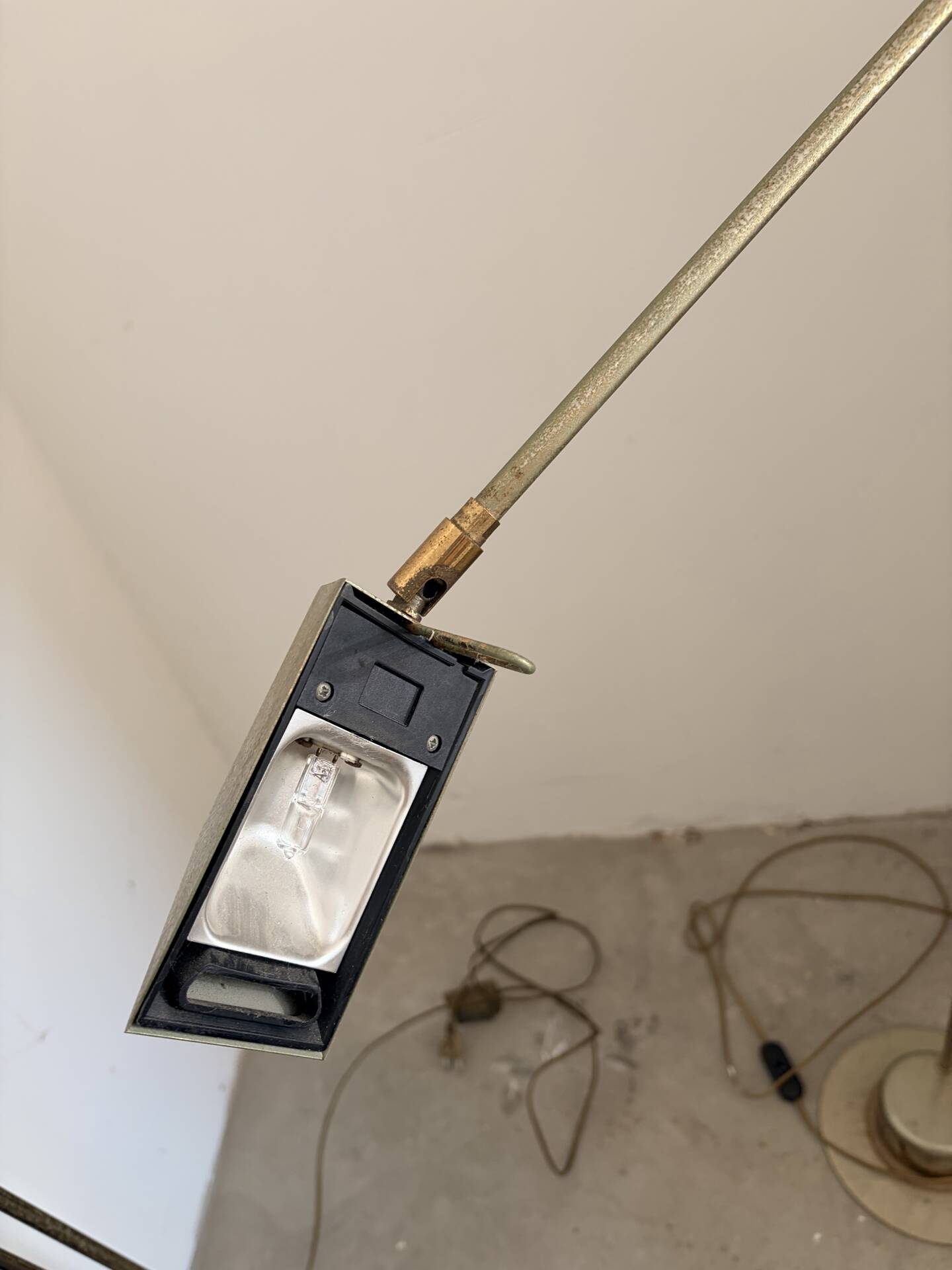 Lampadaires, liseuses en bronze Massive