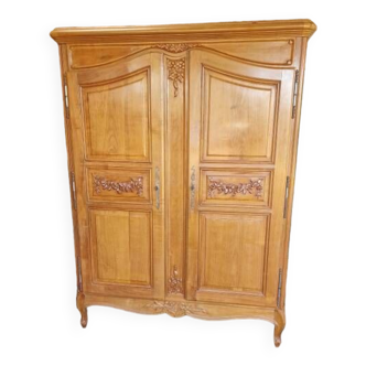 Armoire style Louis XV