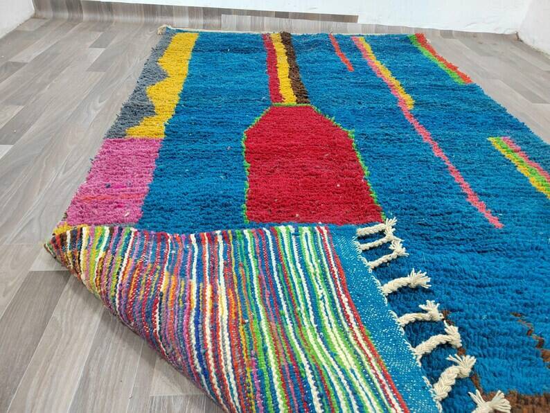 Traditional handmade Berber rug 250cm x 150cm
