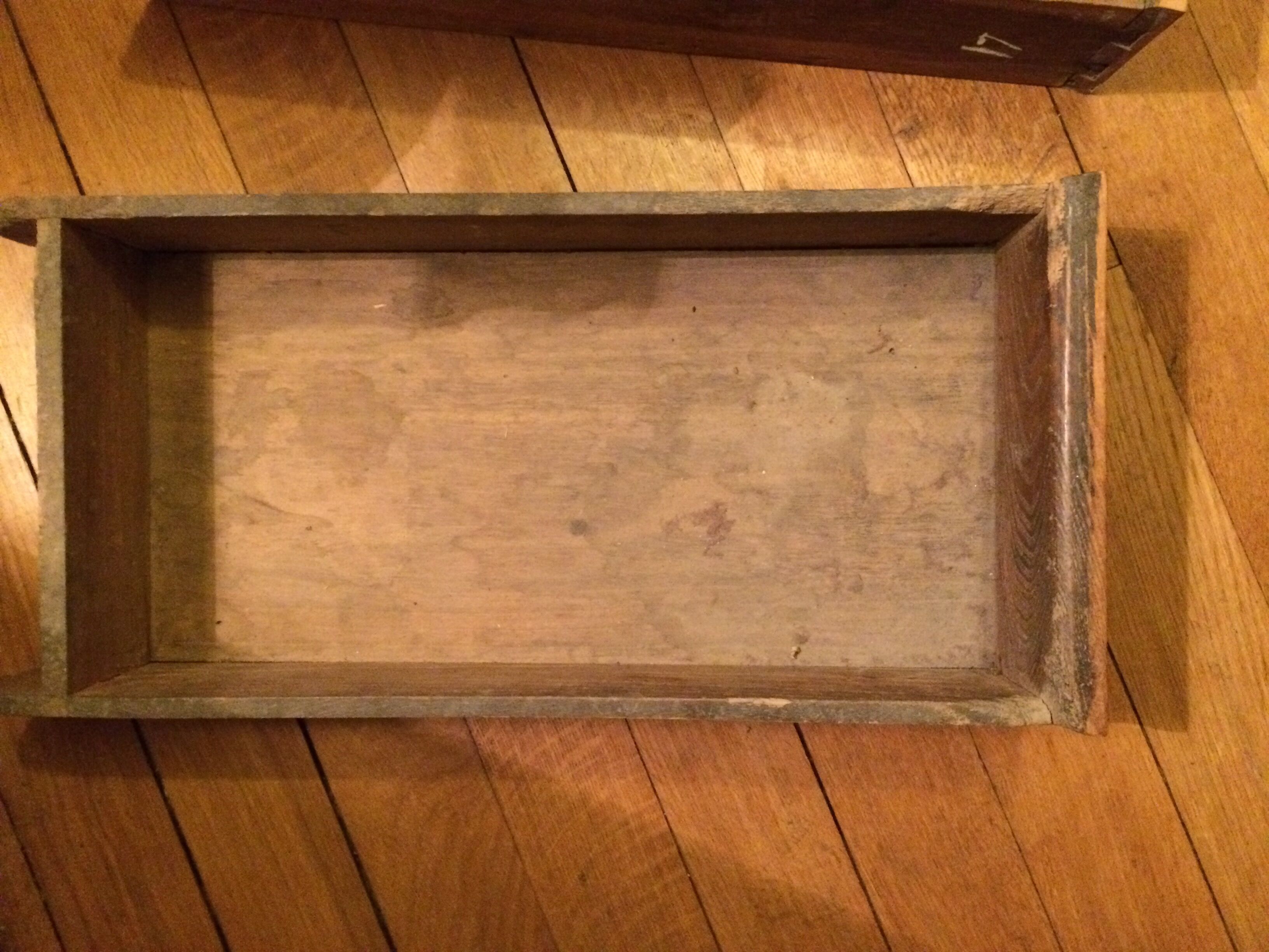 Pharmacy in Chinese drawers furniture