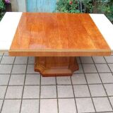 Art Deco table in moiré mahogany from the 1930s.