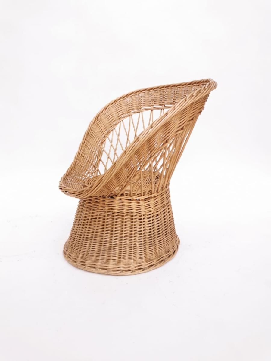 Corolla chair in rattan