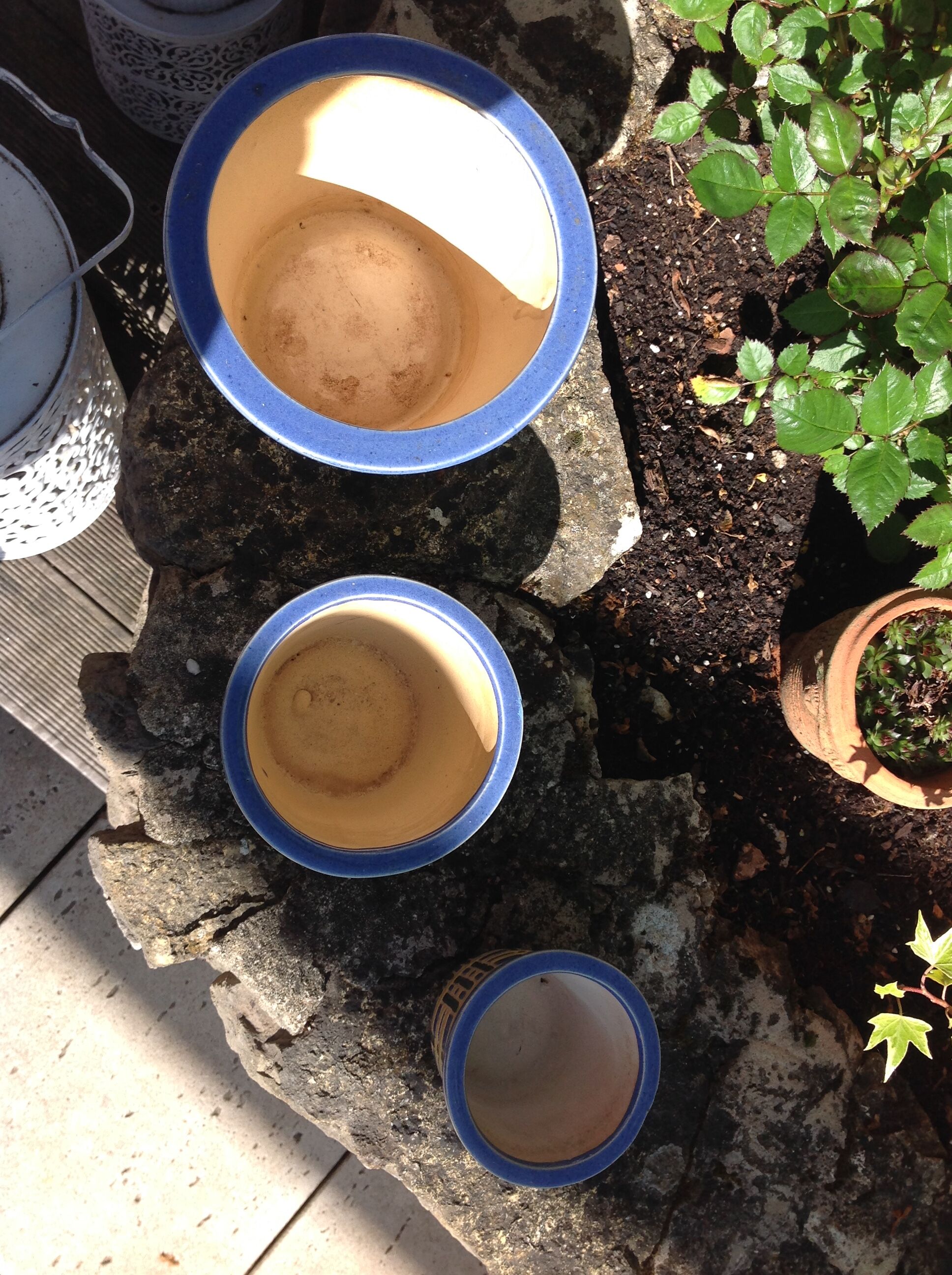 Suite of three cache pots in blue ceramic / vintage 70s-80s