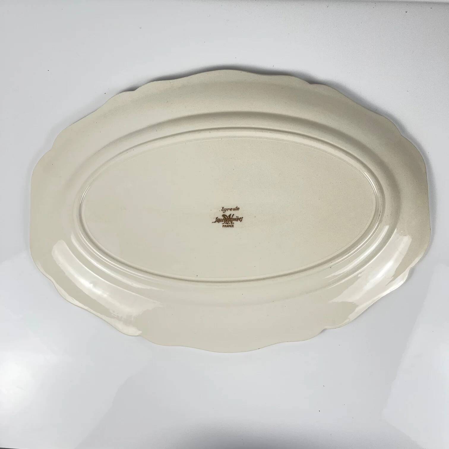 Large "Agreste" dish from Sarreguemines, early 20th century.
