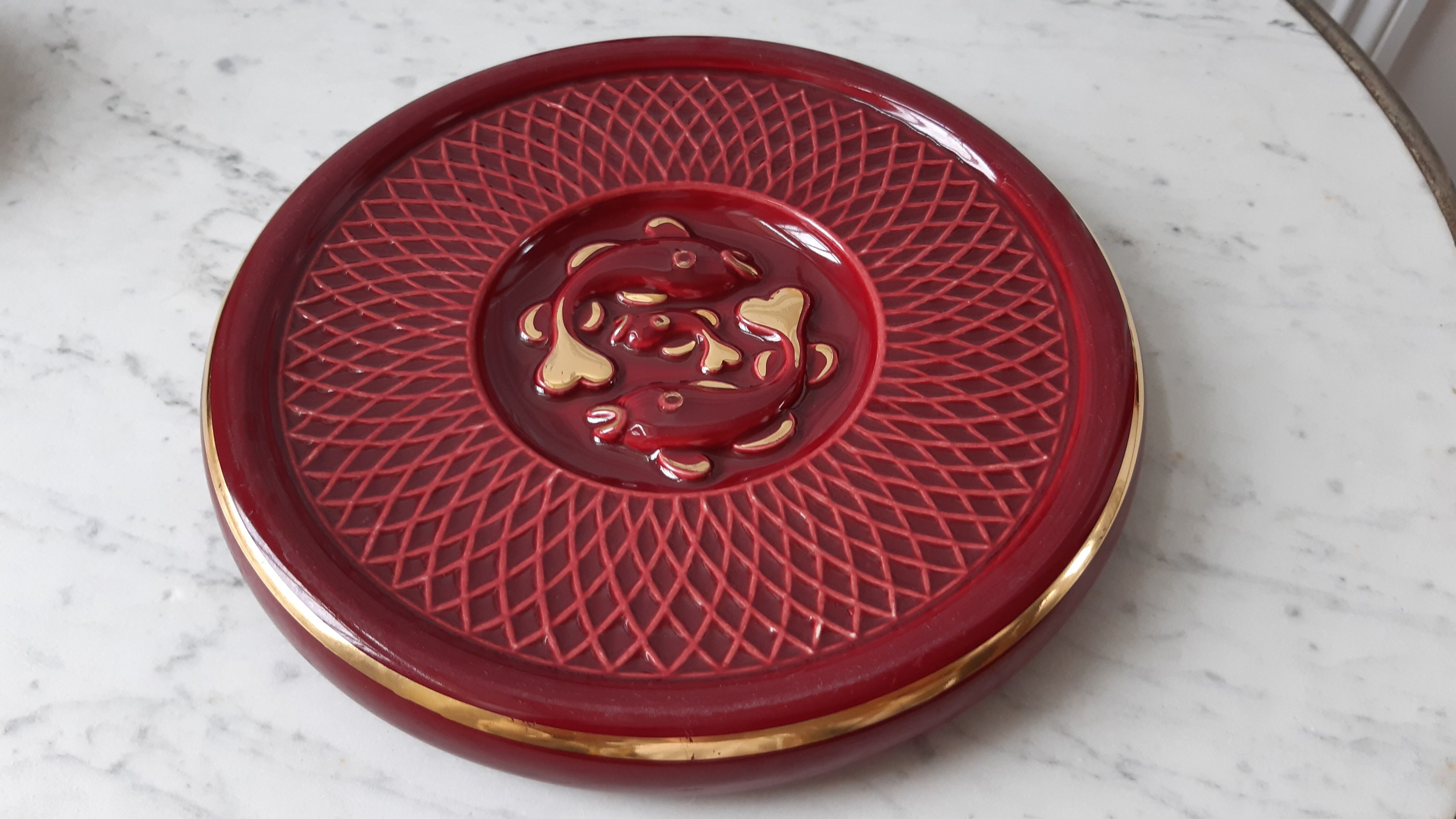 Set of bottle coasters and art deco flat 30s