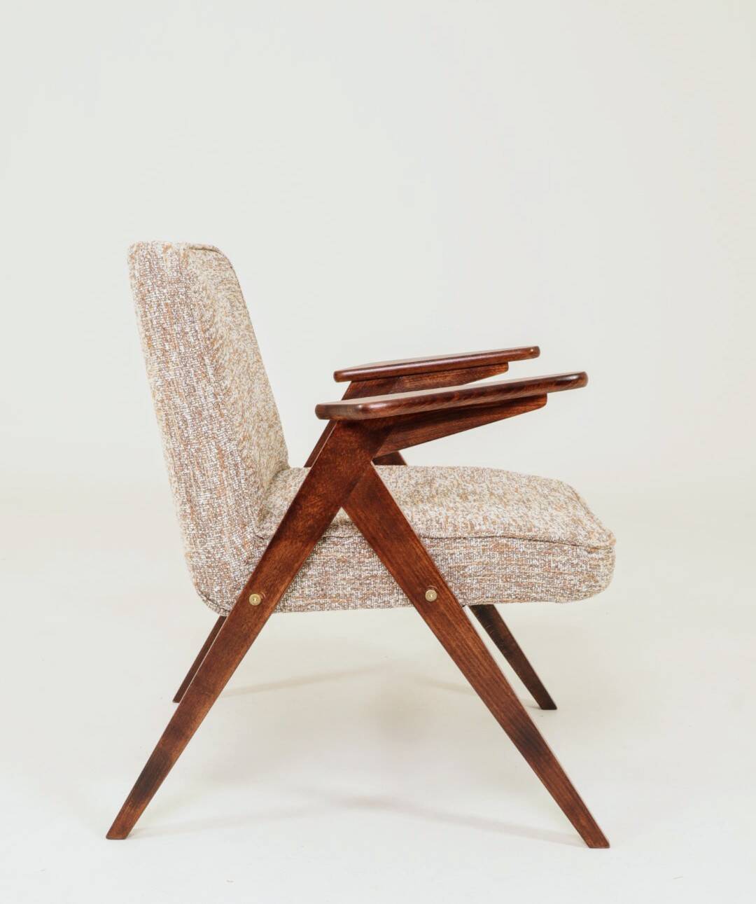 Scandinavian armchair in granola brown, mid-century modern design by Chier.