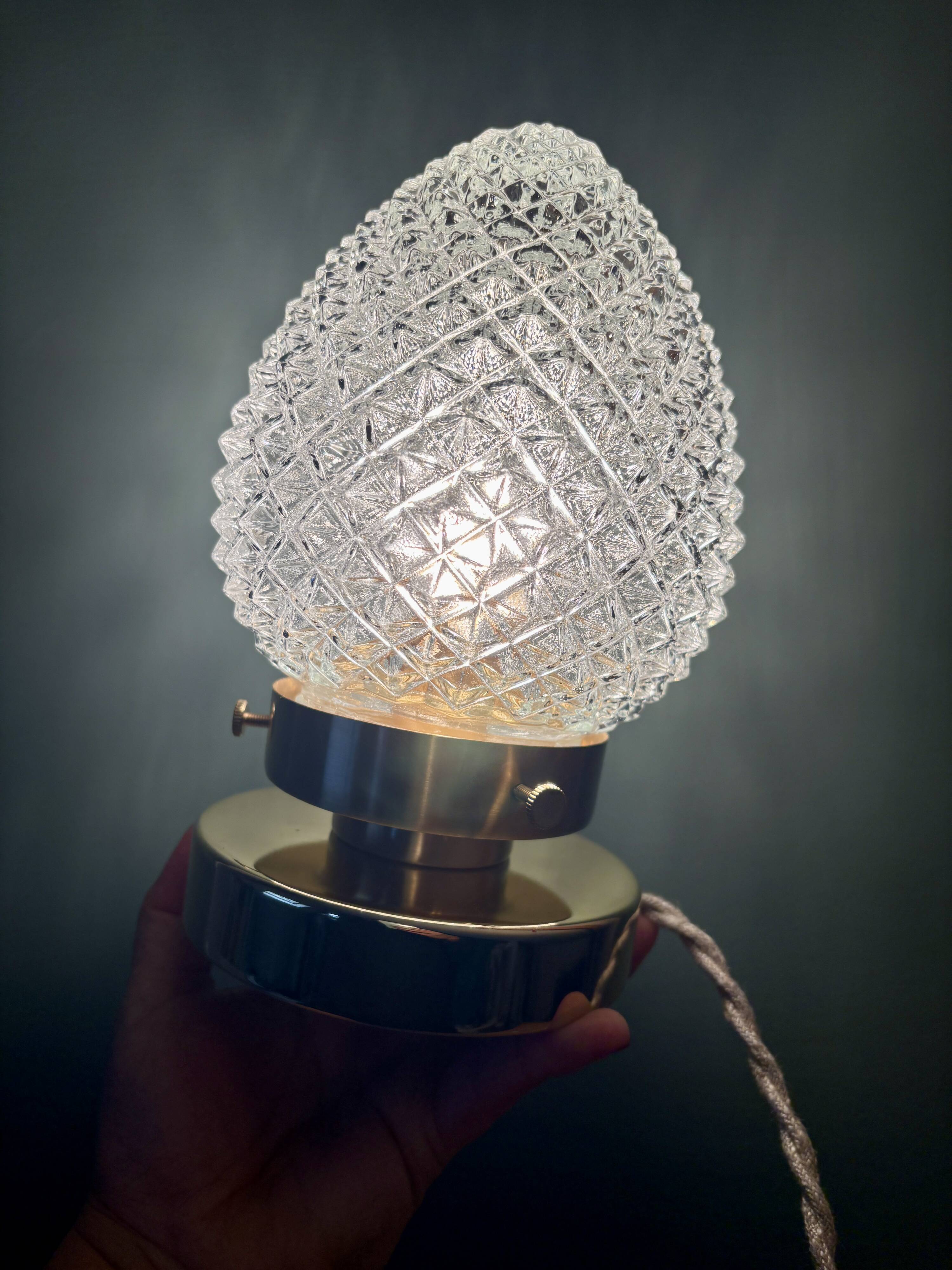 Vintage globe table lamp in diamond-point glass