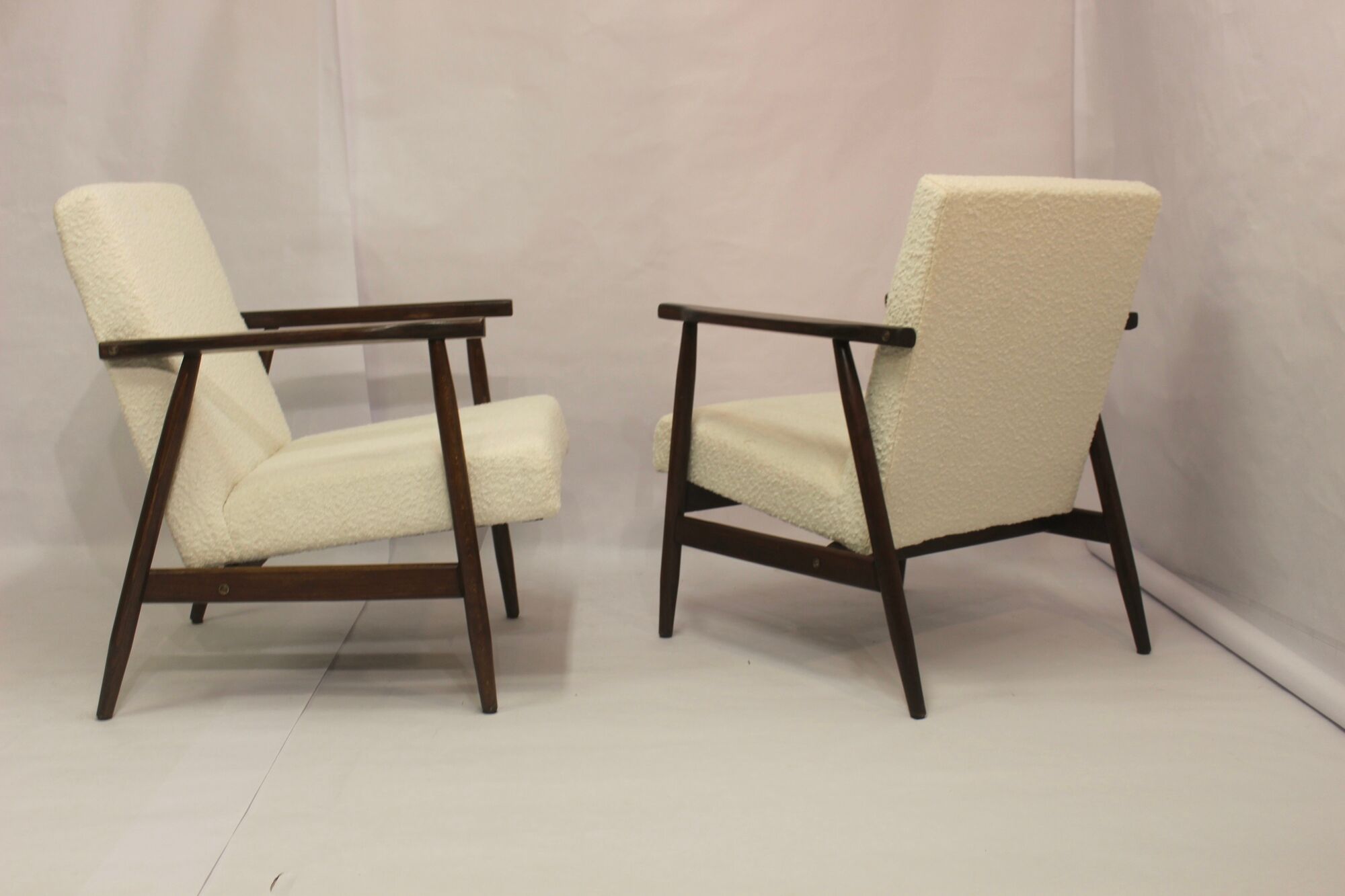 Pair of armchairs Henryk Lis 300-190 years 1970 fabric white buckle.