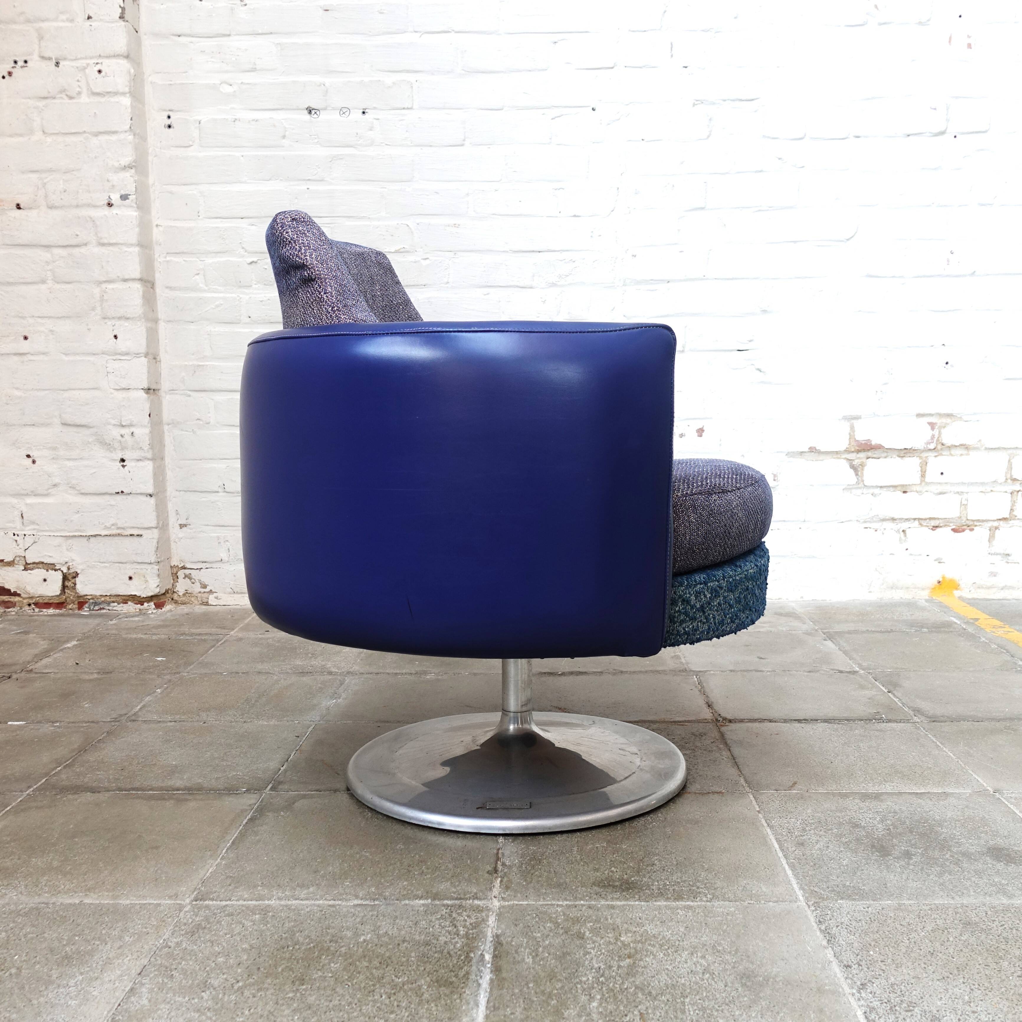 Fauteuil pivotant vintage design hongrois