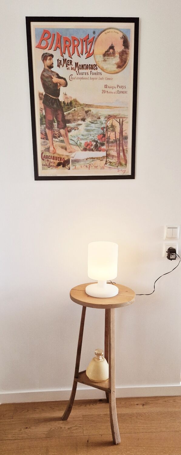 Old pedestal table driftwood