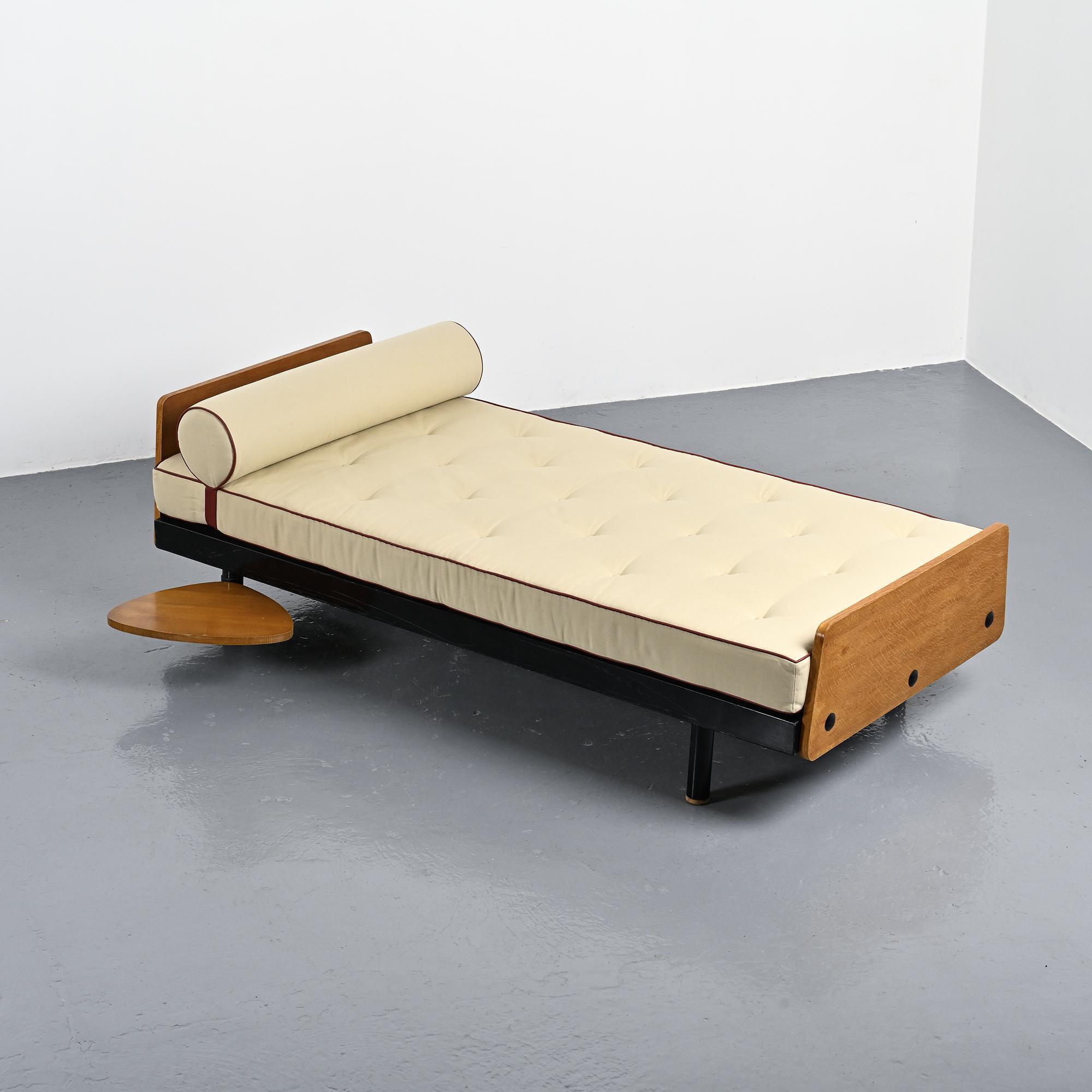 Lit de jour SCAL par Jean Prouvé, circa 1955