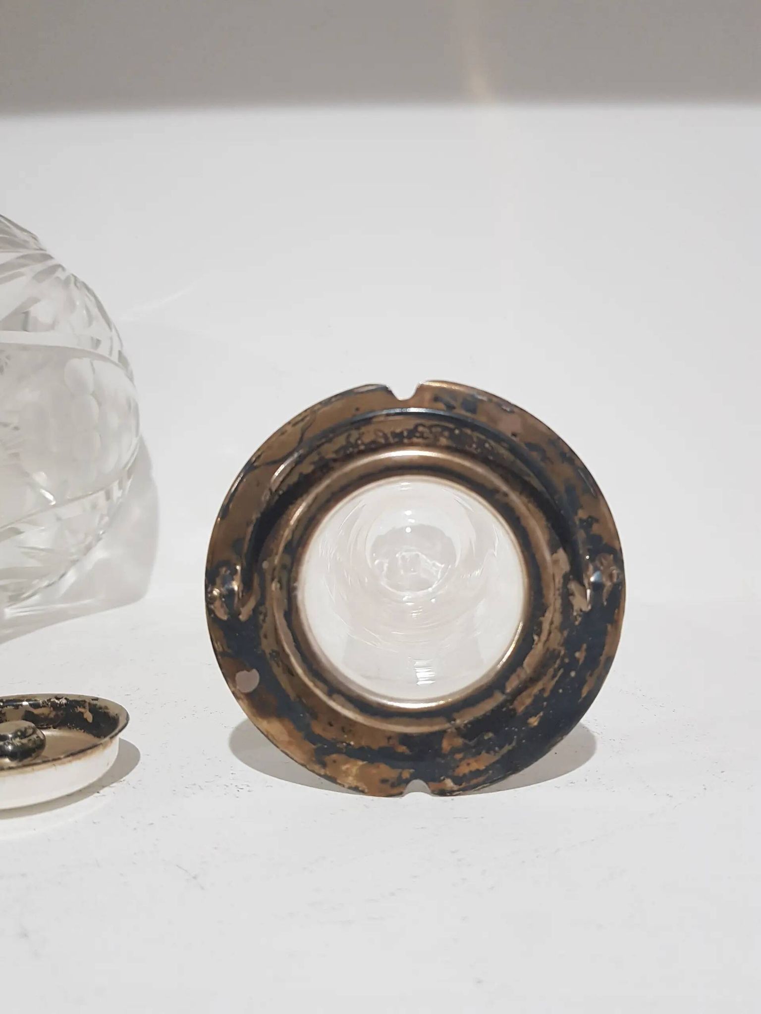 Carafe, cristal transparent, laiton doré, Allemagne, années 50