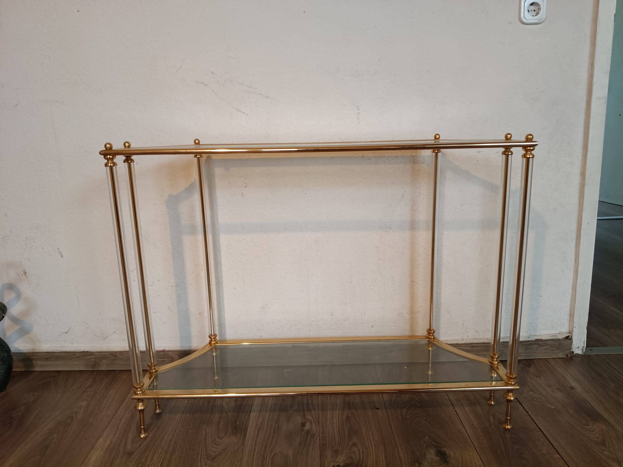 Console "Hollywood Regency" en laiton, plexiglas et verre, circa 1970