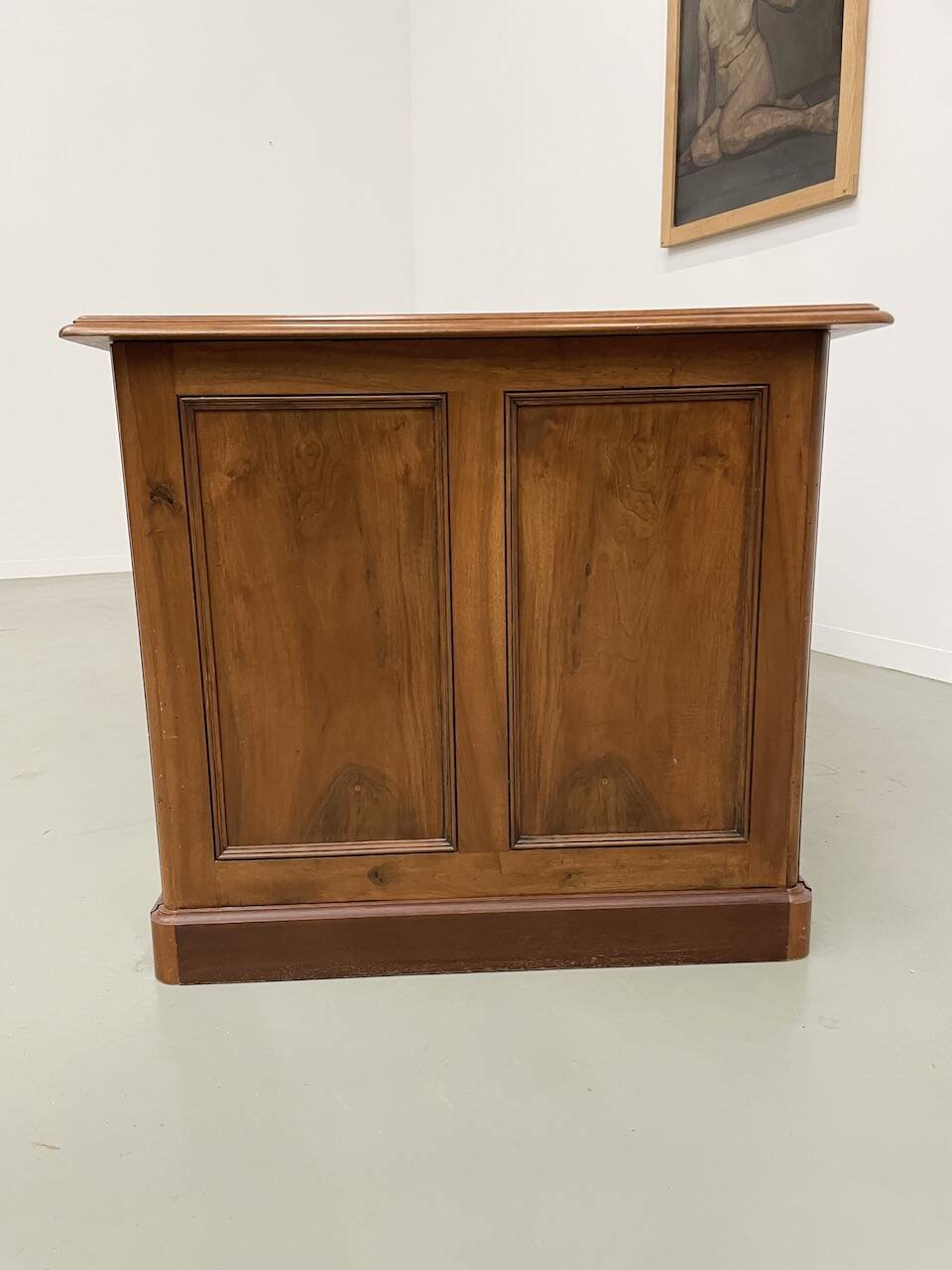 Comptoir ou bureau en noyer années 50