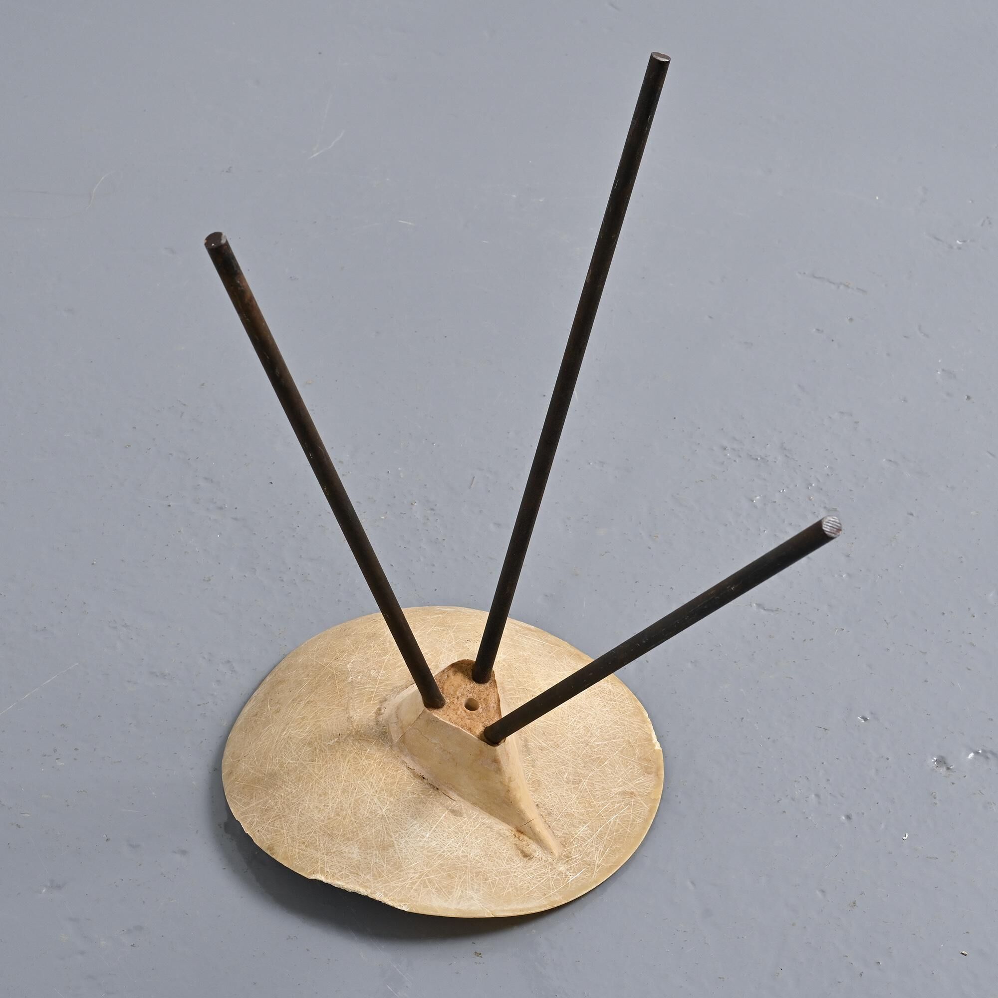 Tabouret en fibre de verre par Jean-Raymond Picard, vers 1955