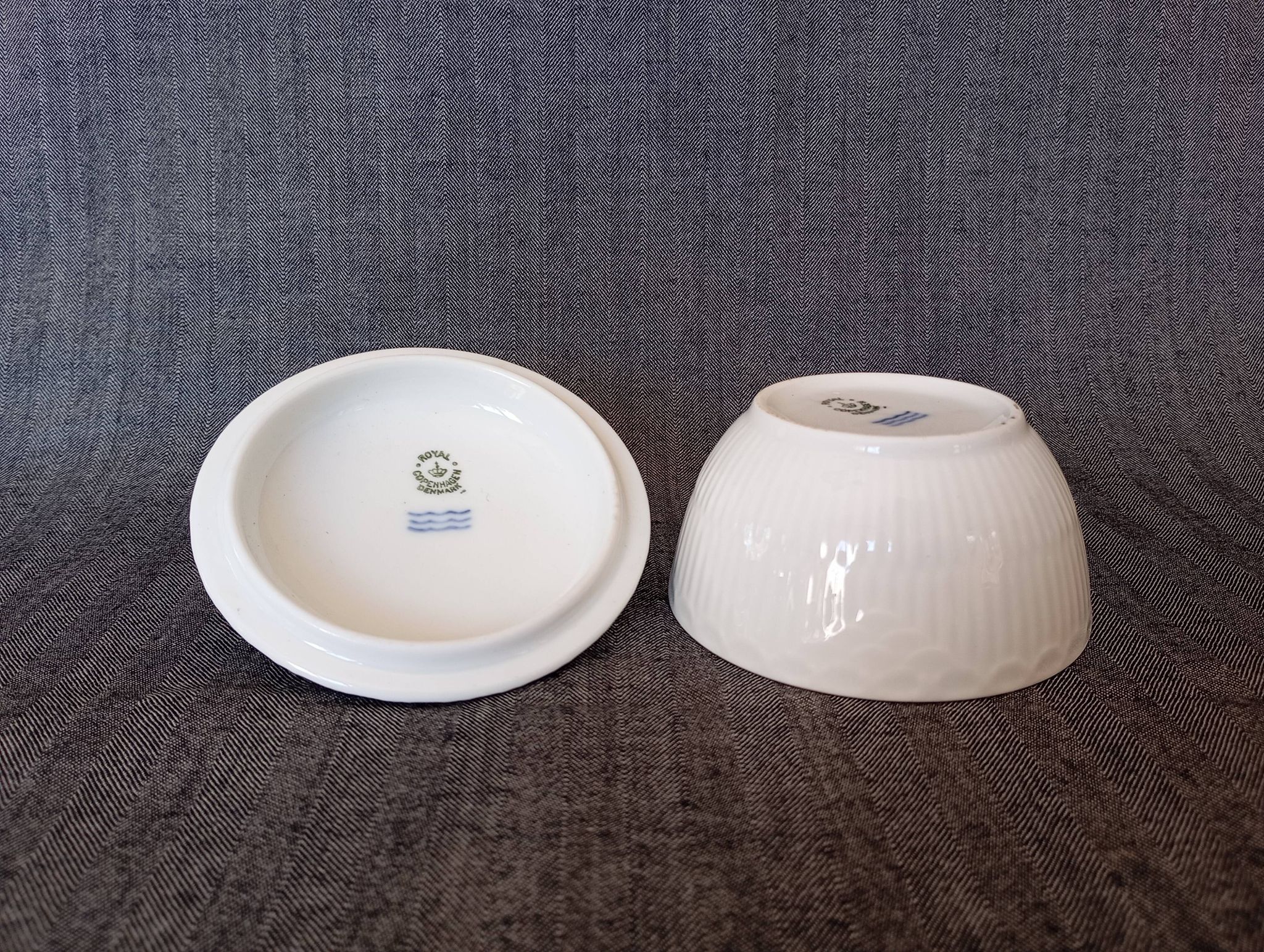 Sucrier couvert et crémier Royal Copenhagen 'White Fluted Half Lace'