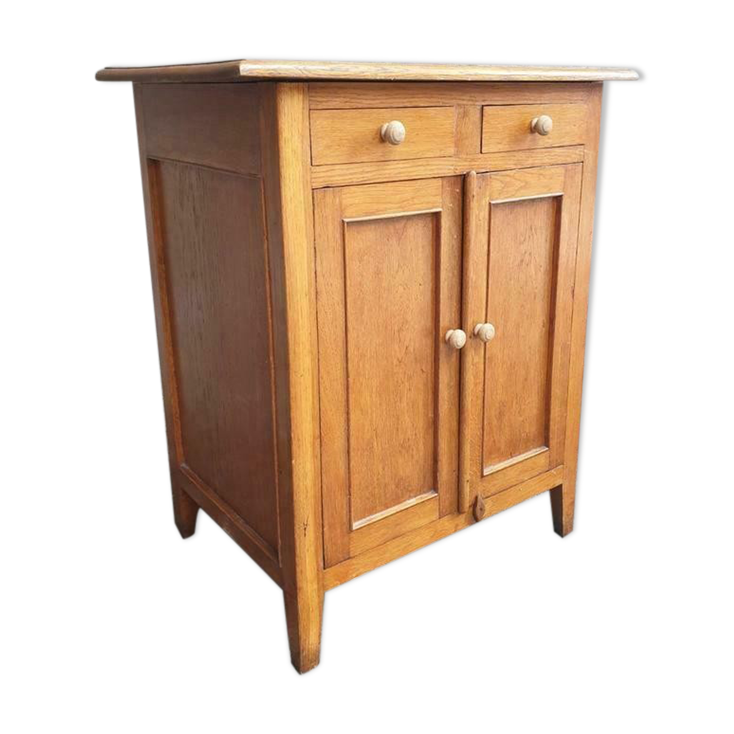 Commode en chêne coffre de tiroirs