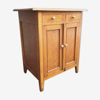 Old oak dresser, chest of drawers or sideboard