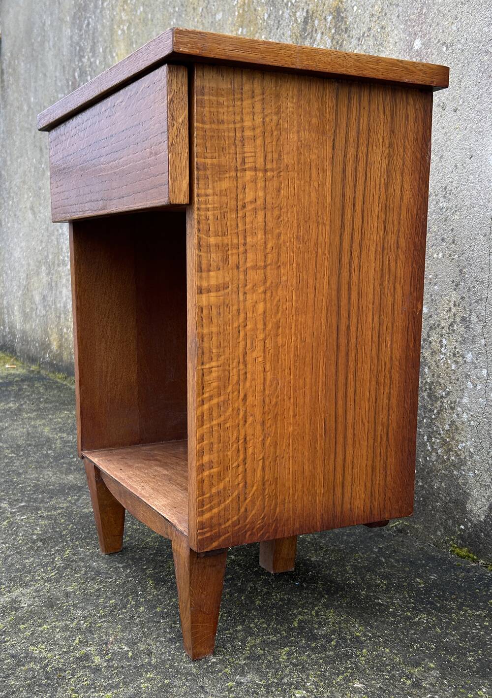 Table de chevet en bois, des années 50.