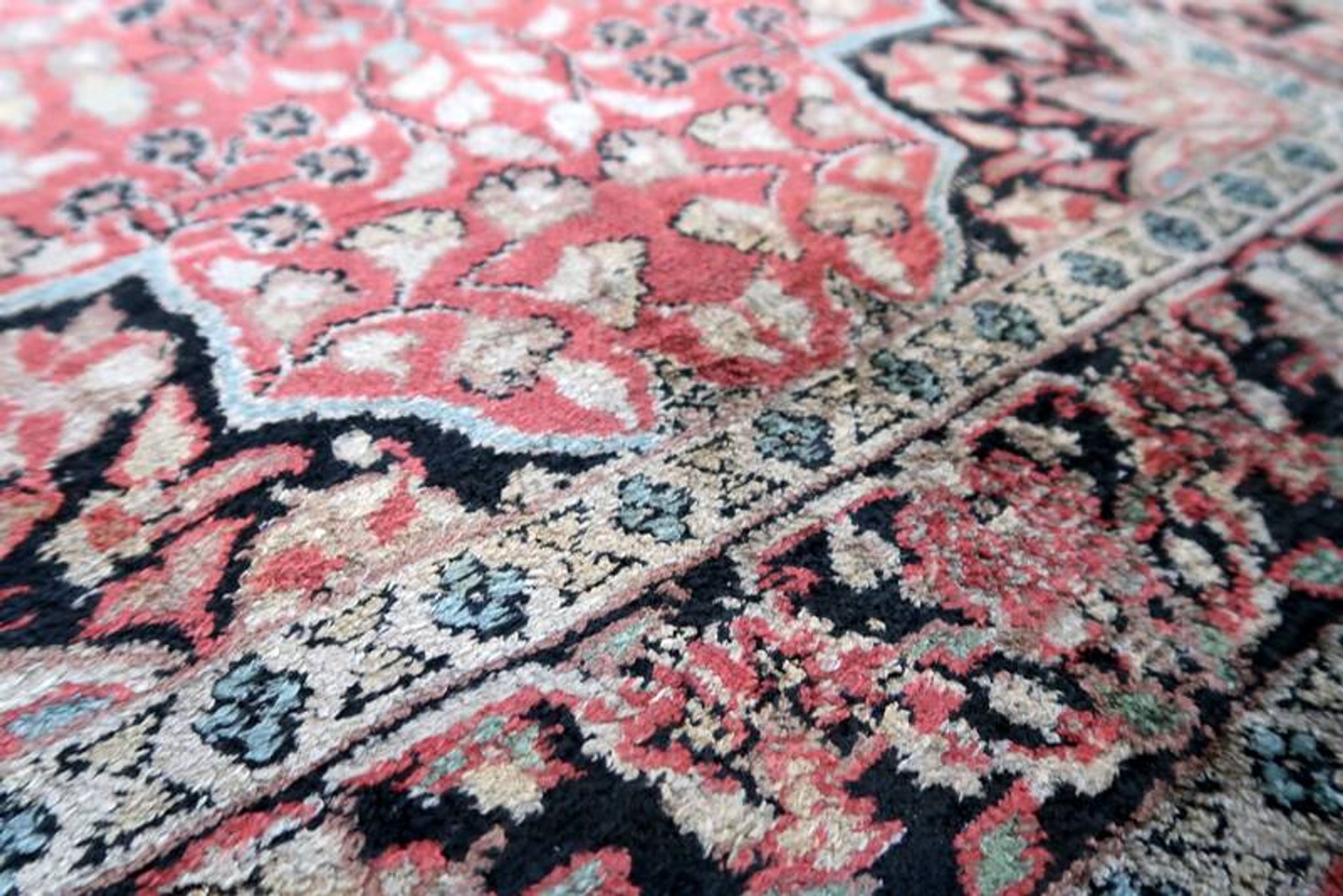 Tapis Tabriz Vintage Fait Main en Laine du Cachemire – 78 x 129 cm