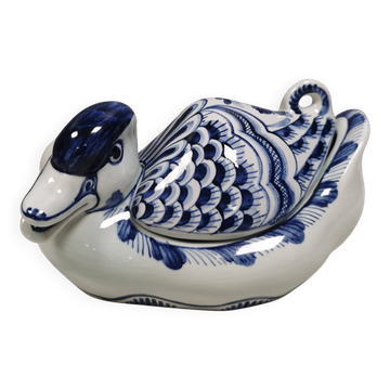 Tranquebar bonbonnière Duck, model 3043/1058, by Aluminia Denmark 1959