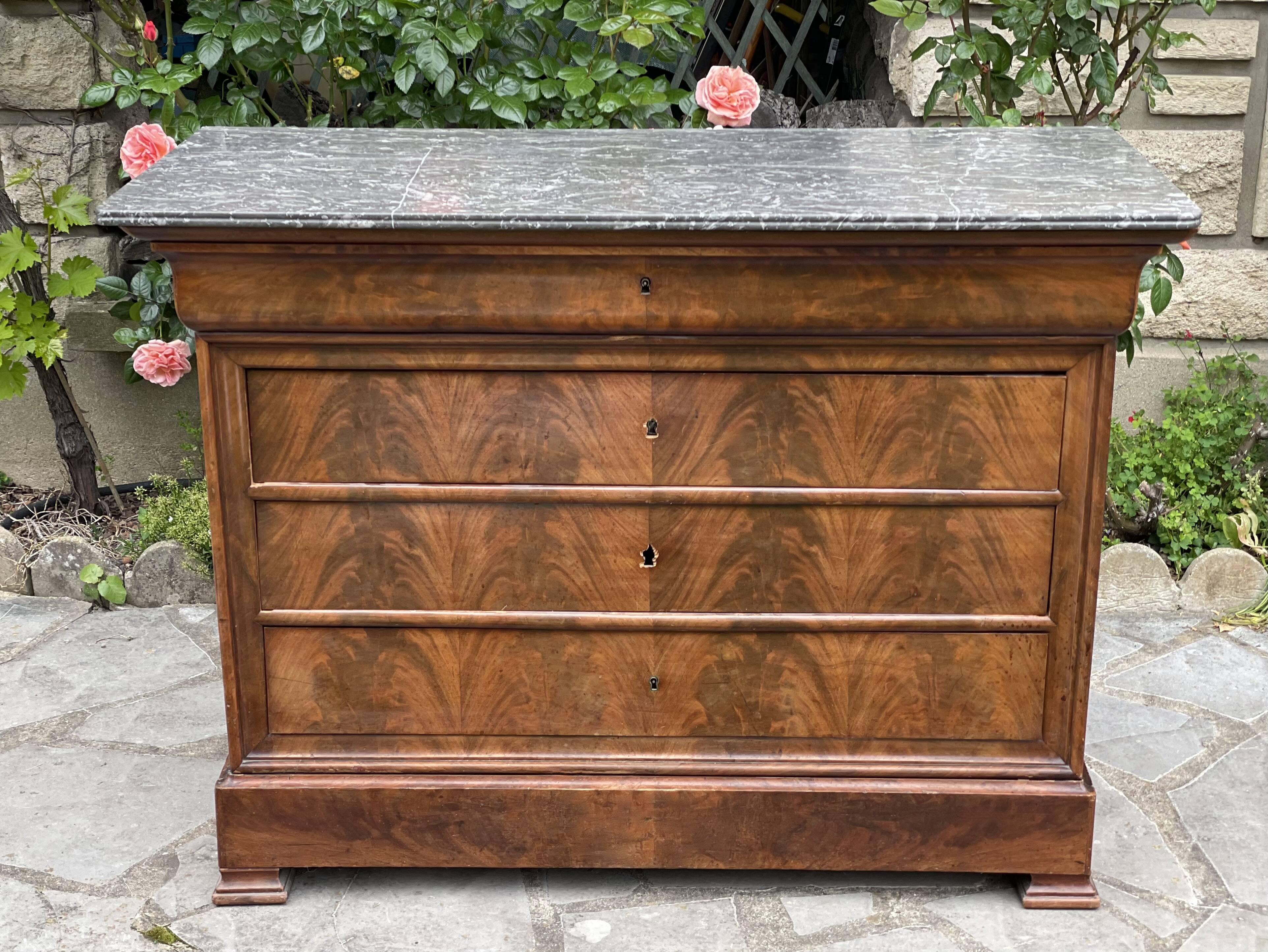 Louis Philippe chest of drawers (rare model)