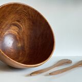 Scandinavian salad bowl in solid teak and cutlery