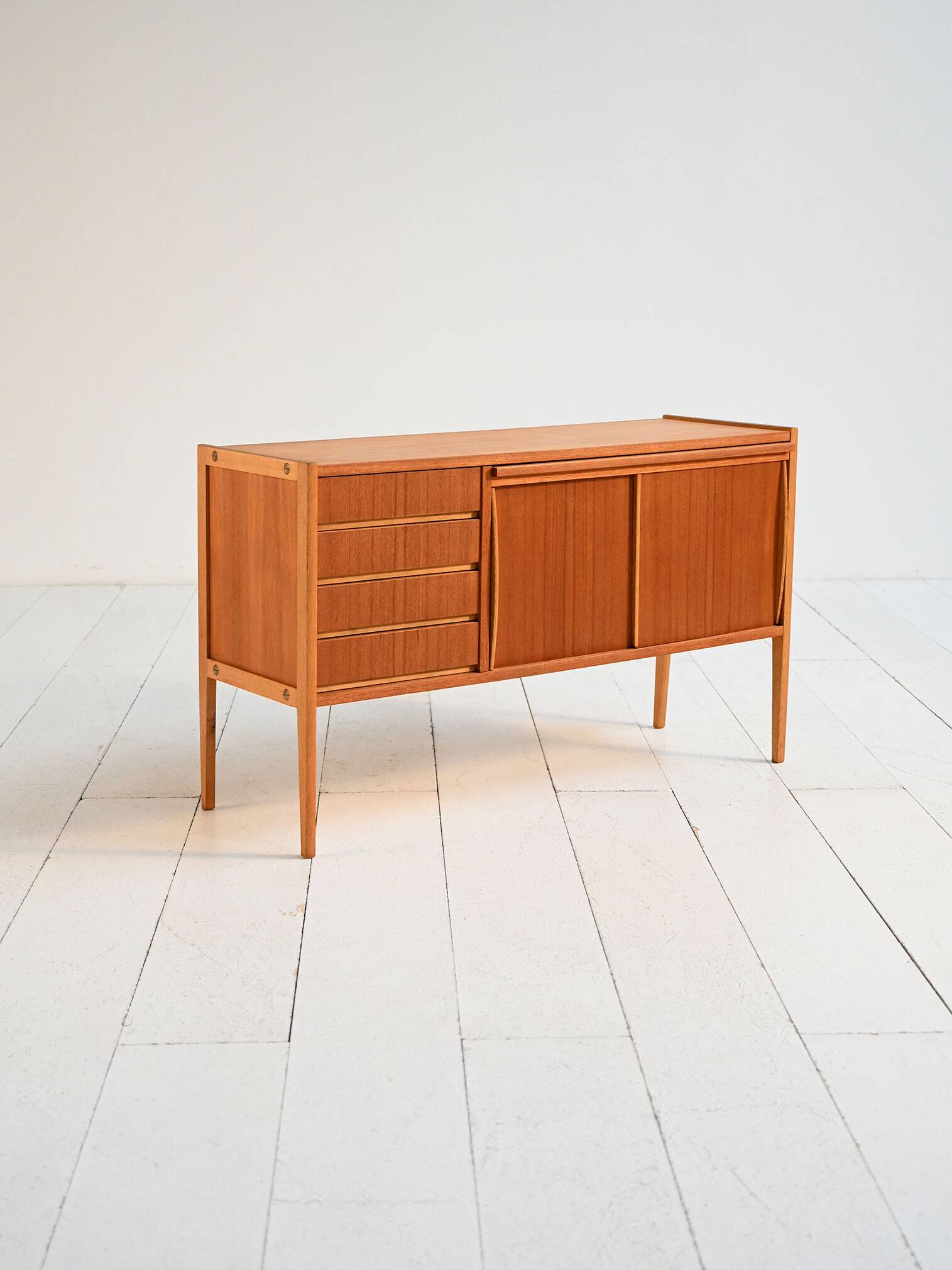 Buffet scandinave en teck avec bureau escamotable, années 1960