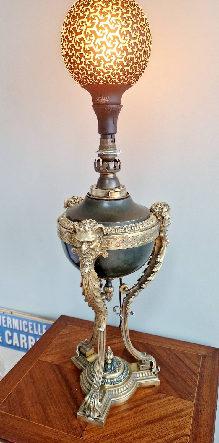 Lampe cassolette bronze doré style Empire XIXème