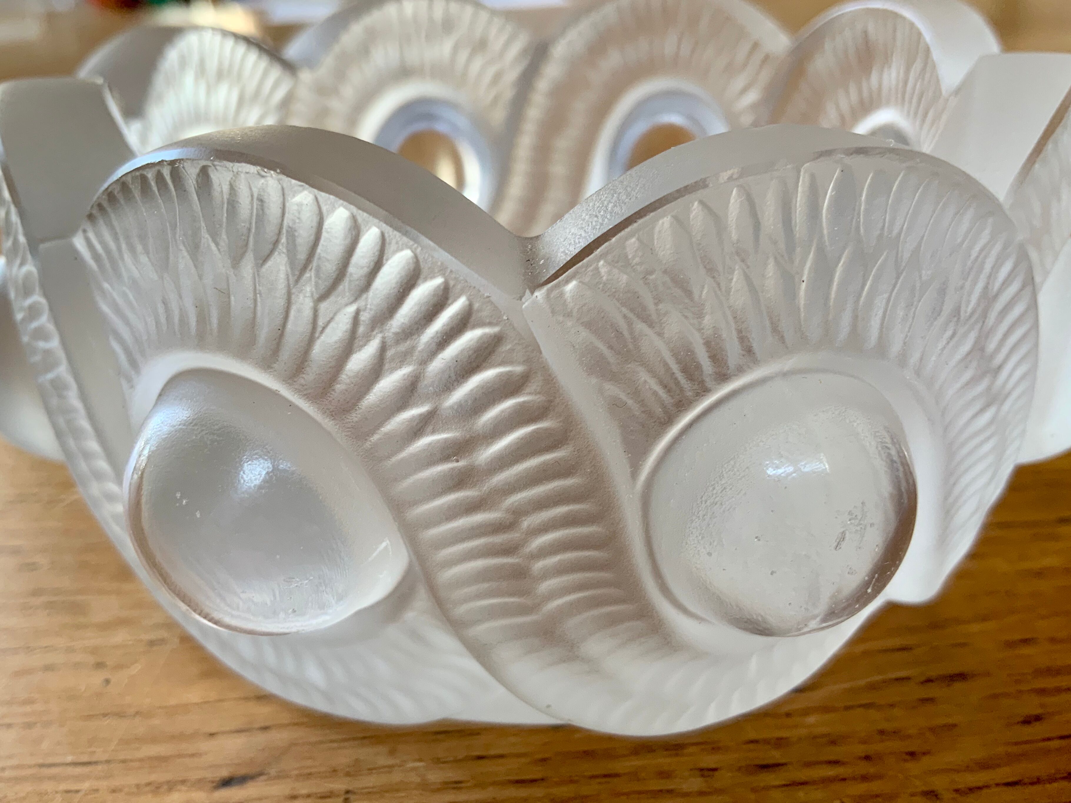 Lalique Gao ashtray signed