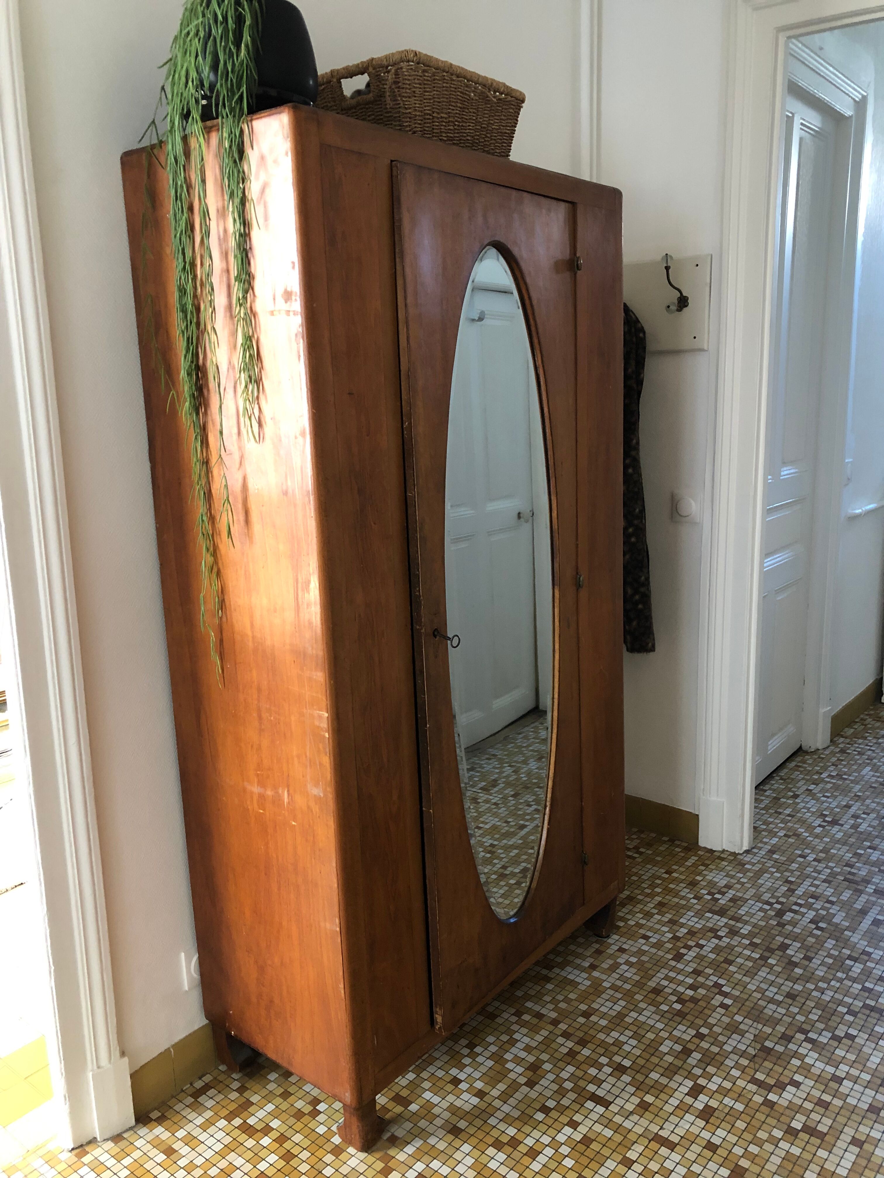 Wardrobe with beveled mirror