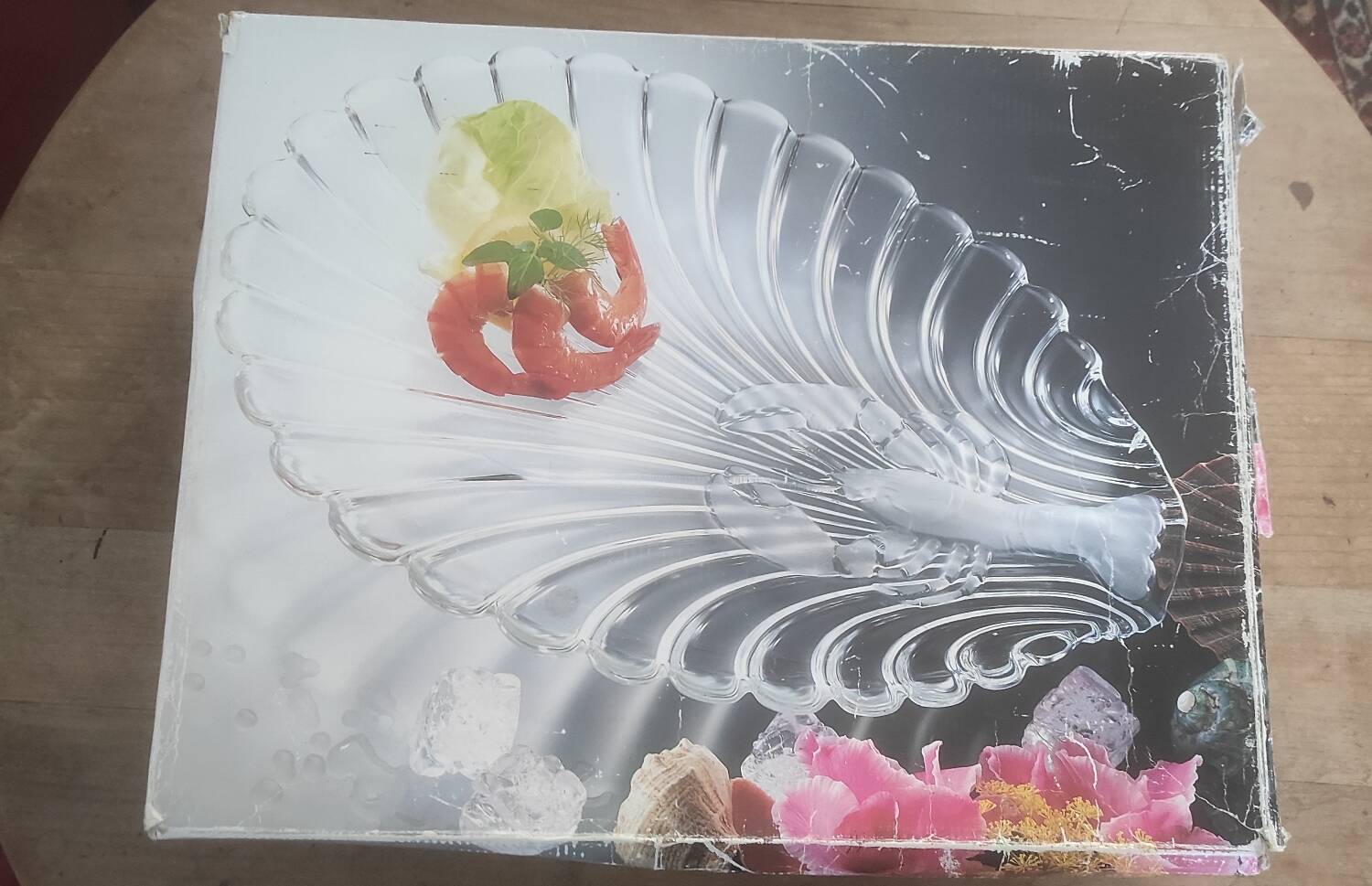 Glass dish