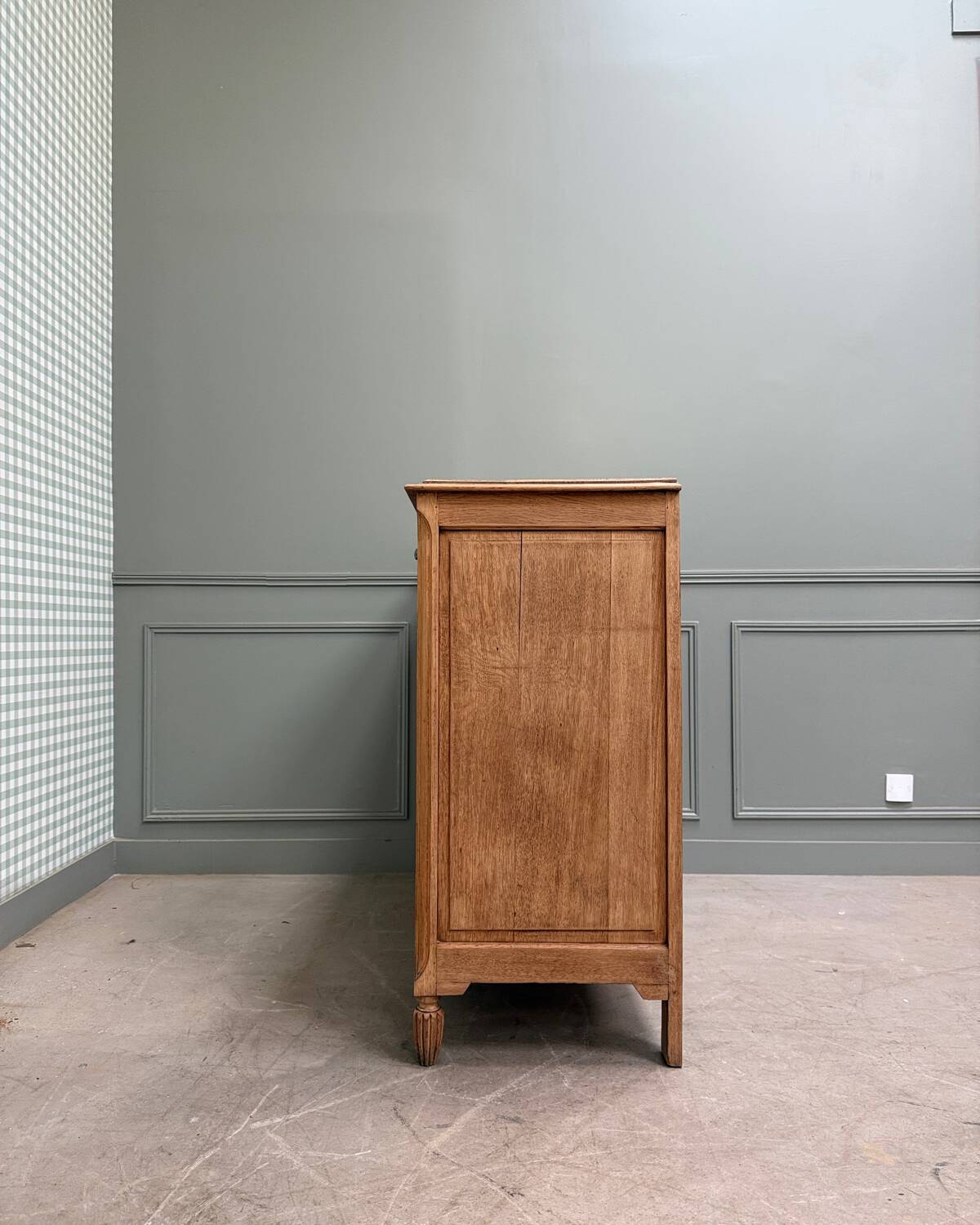 Art Deco oak sideboard (renovated)