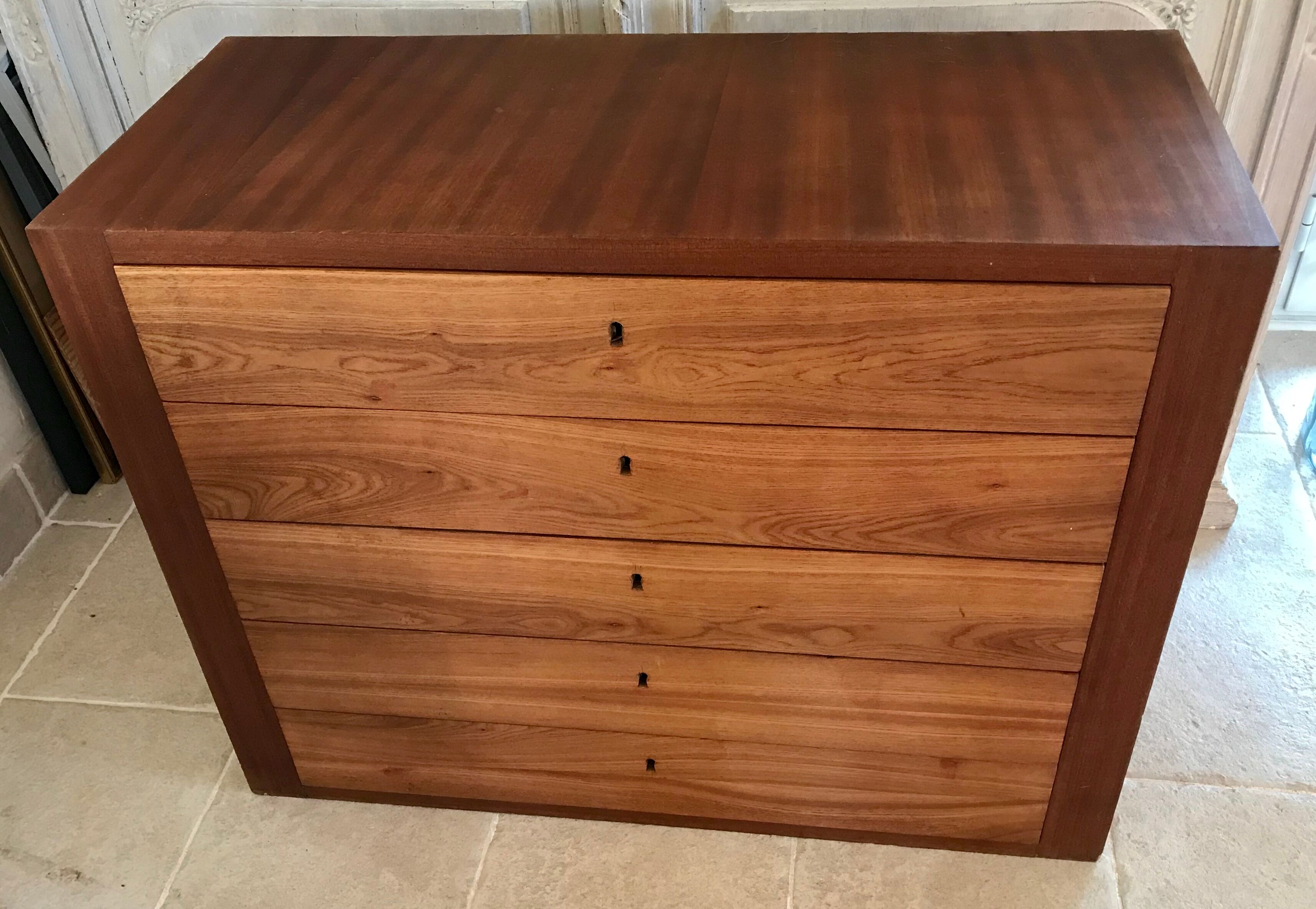 chest of drawers Circa 1950