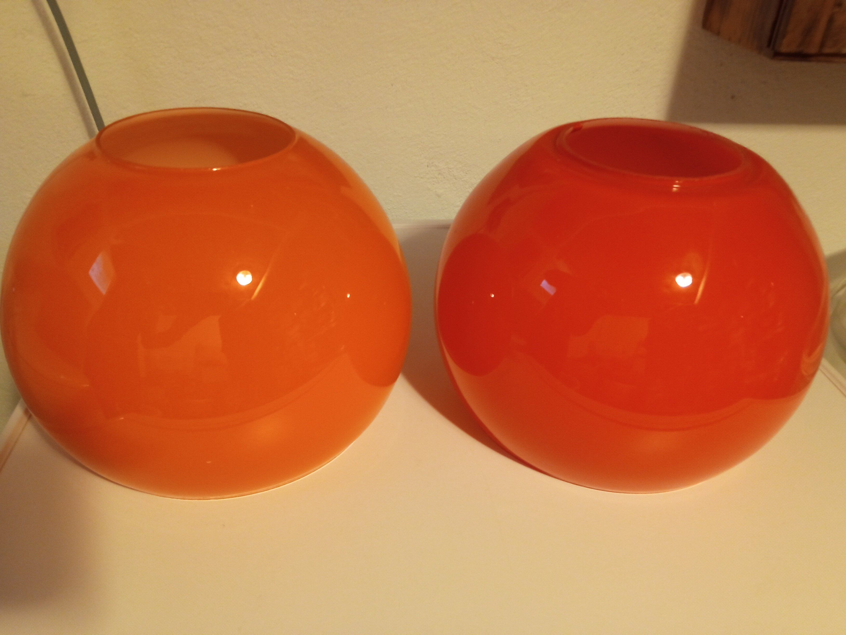 Pair d'opaline vintage oranges