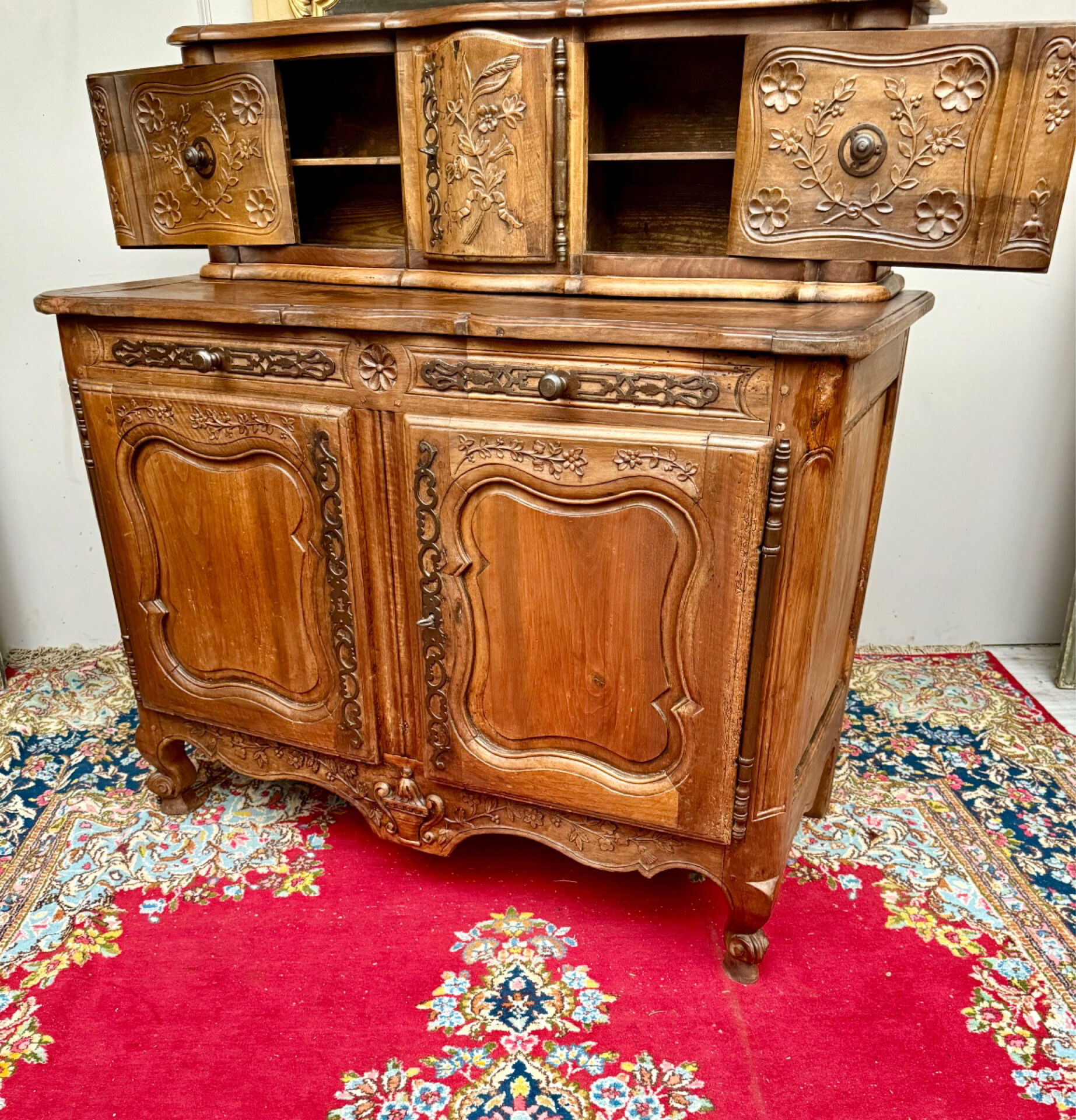 Provençal sliding buffet from the Louis XV period, 18th century.