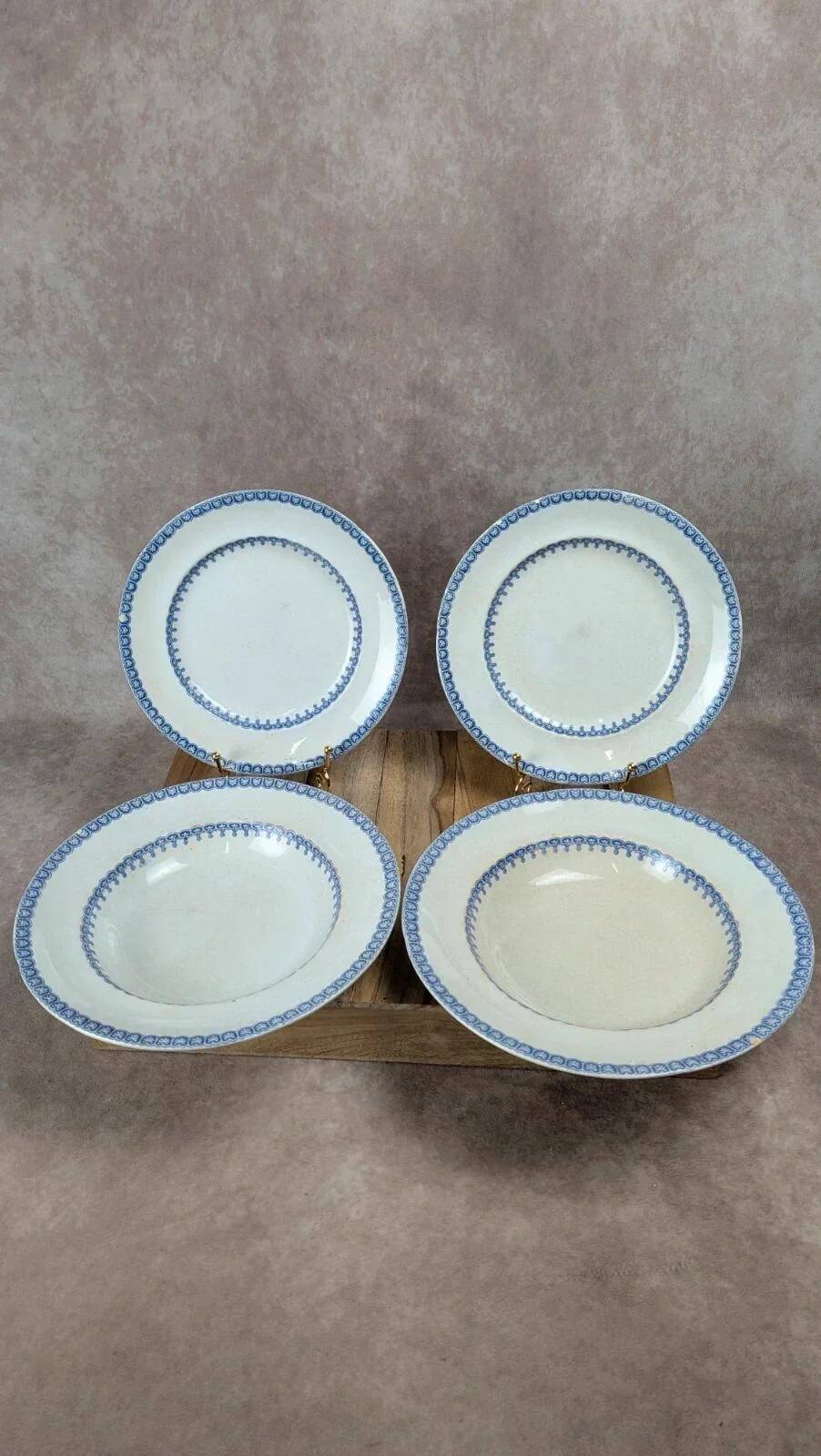 Set of 4 antique English plates – Etruscan Border model
