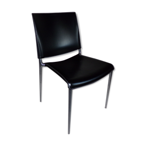 Chaise Alexa en éco-cuir design Raul Barbieri