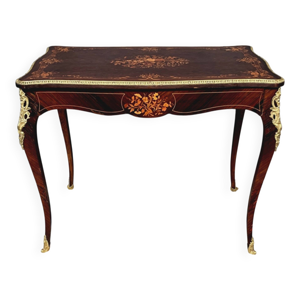 Bureau de dame de style Louis XV. — Beyit