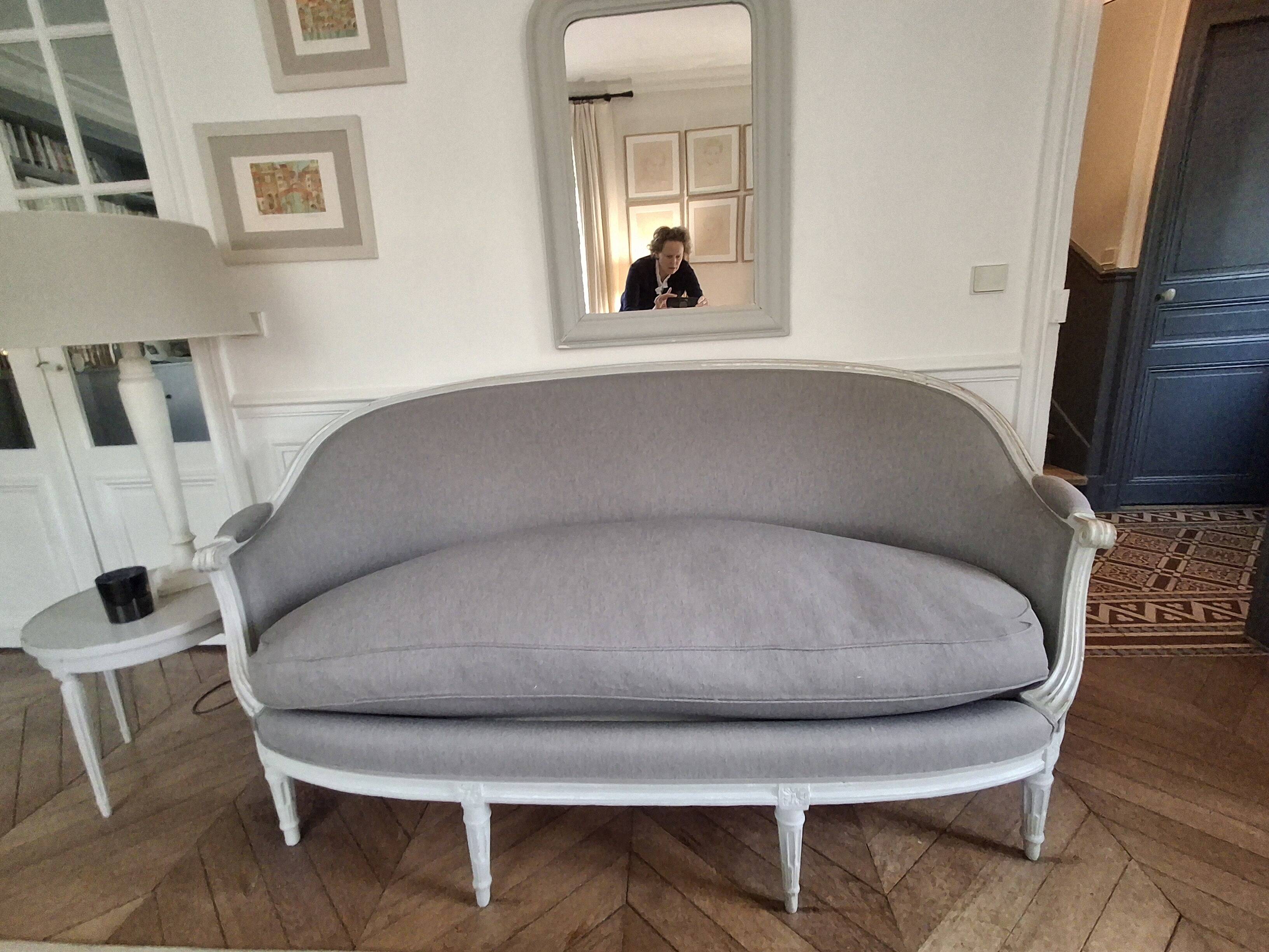 Louis XVI canapé fully restored