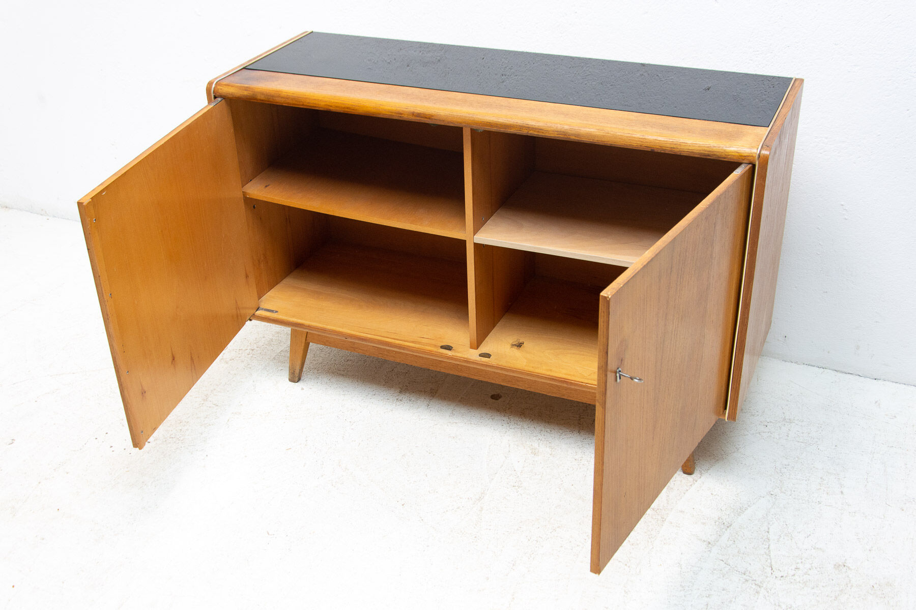 Dresser by Nepožitek & Landsman for Jitona, 1970´s